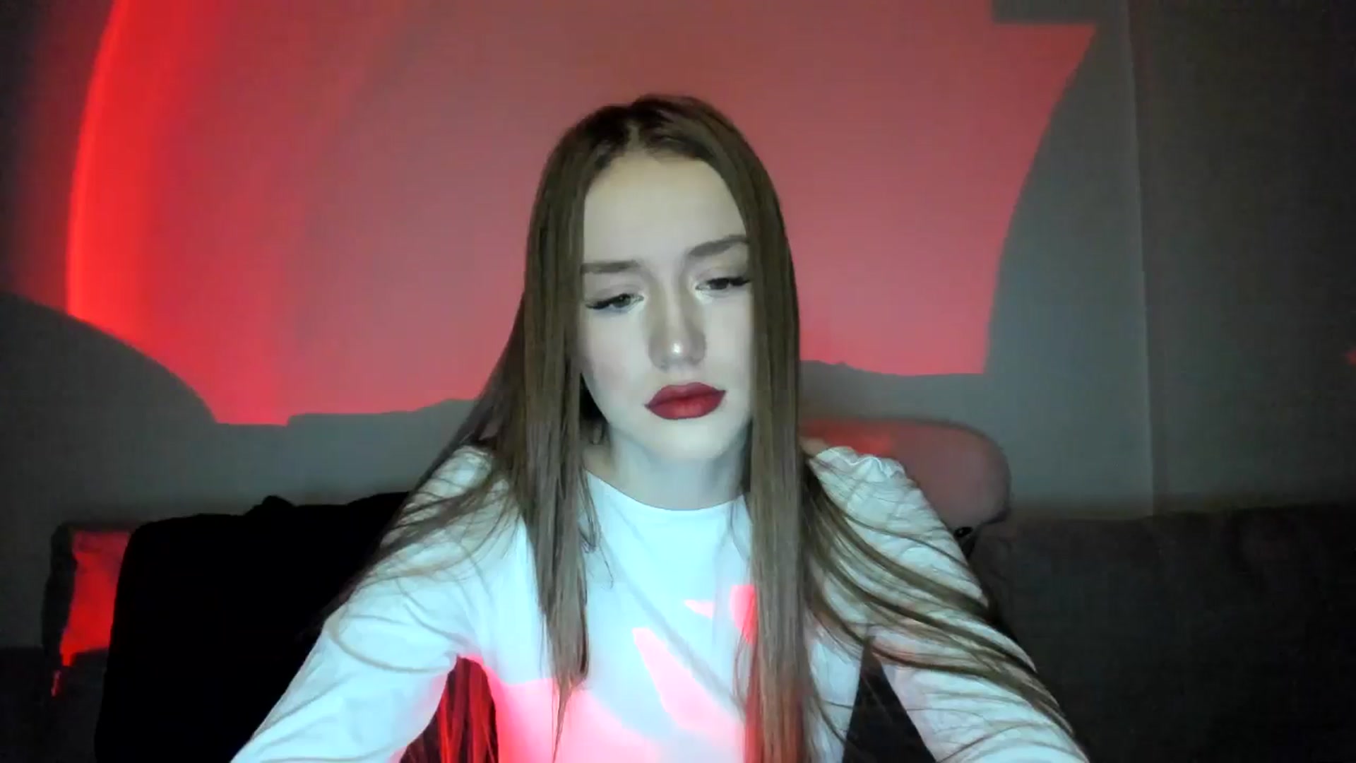 Gallery image thumbnail from IsabellRrose's myfreecams stream on, 12/25/2024, 16:49 image 17 of 20