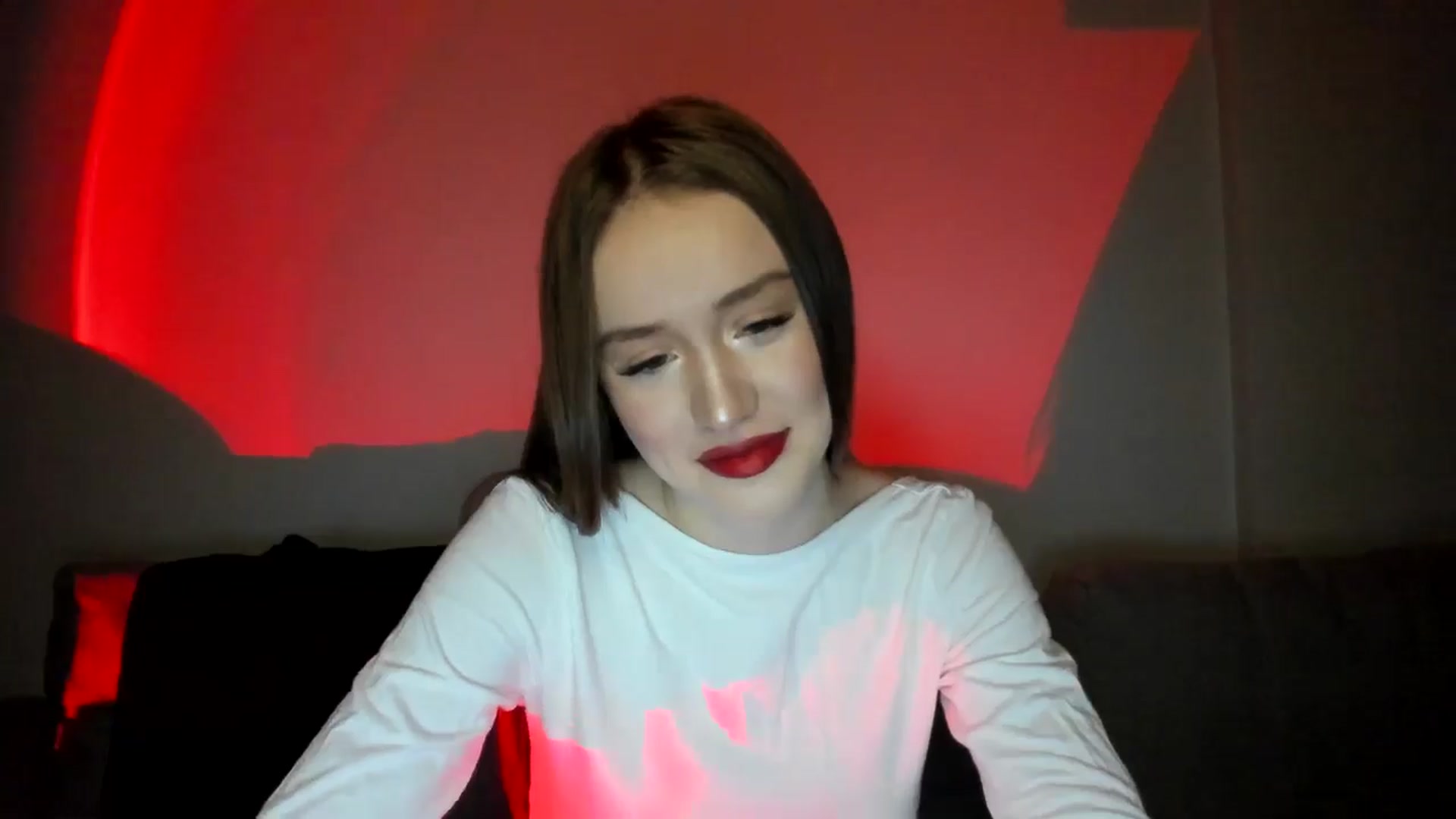 Gallery image thumbnail from IsabellRrose's myfreecams stream on, 12/25/2024, 17:16 image 2 of 20