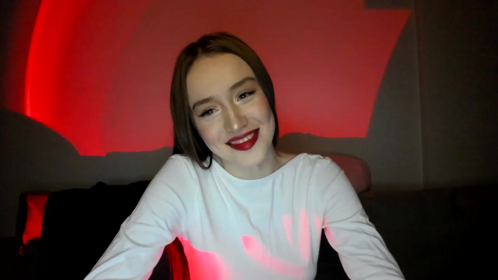 Gallery image thumbnail from IsabellRrose's myfreecams stream on, 12/25/2024, 17:16 image 1 of 20