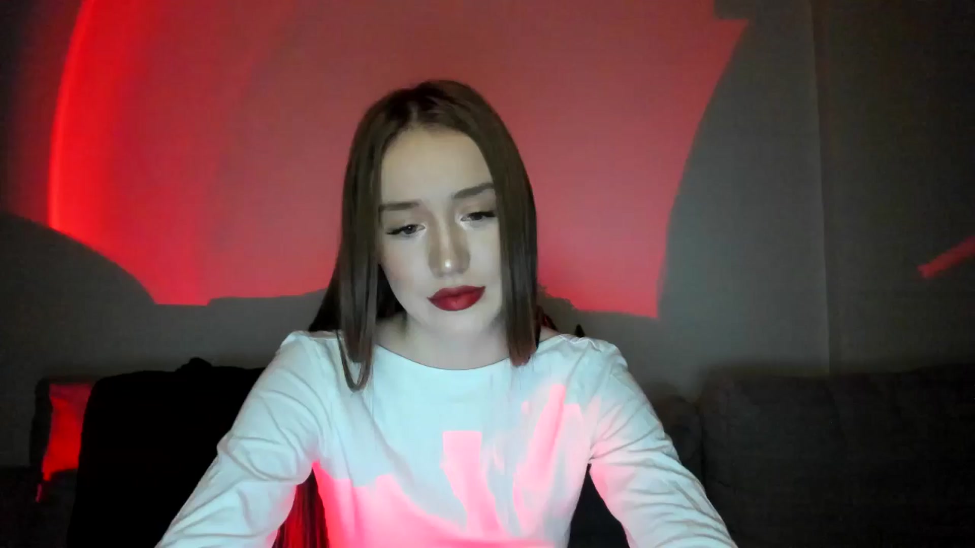 Gallery image thumbnail from IsabellRrose's myfreecams stream on, 12/25/2024, 17:16 image 12 of 20