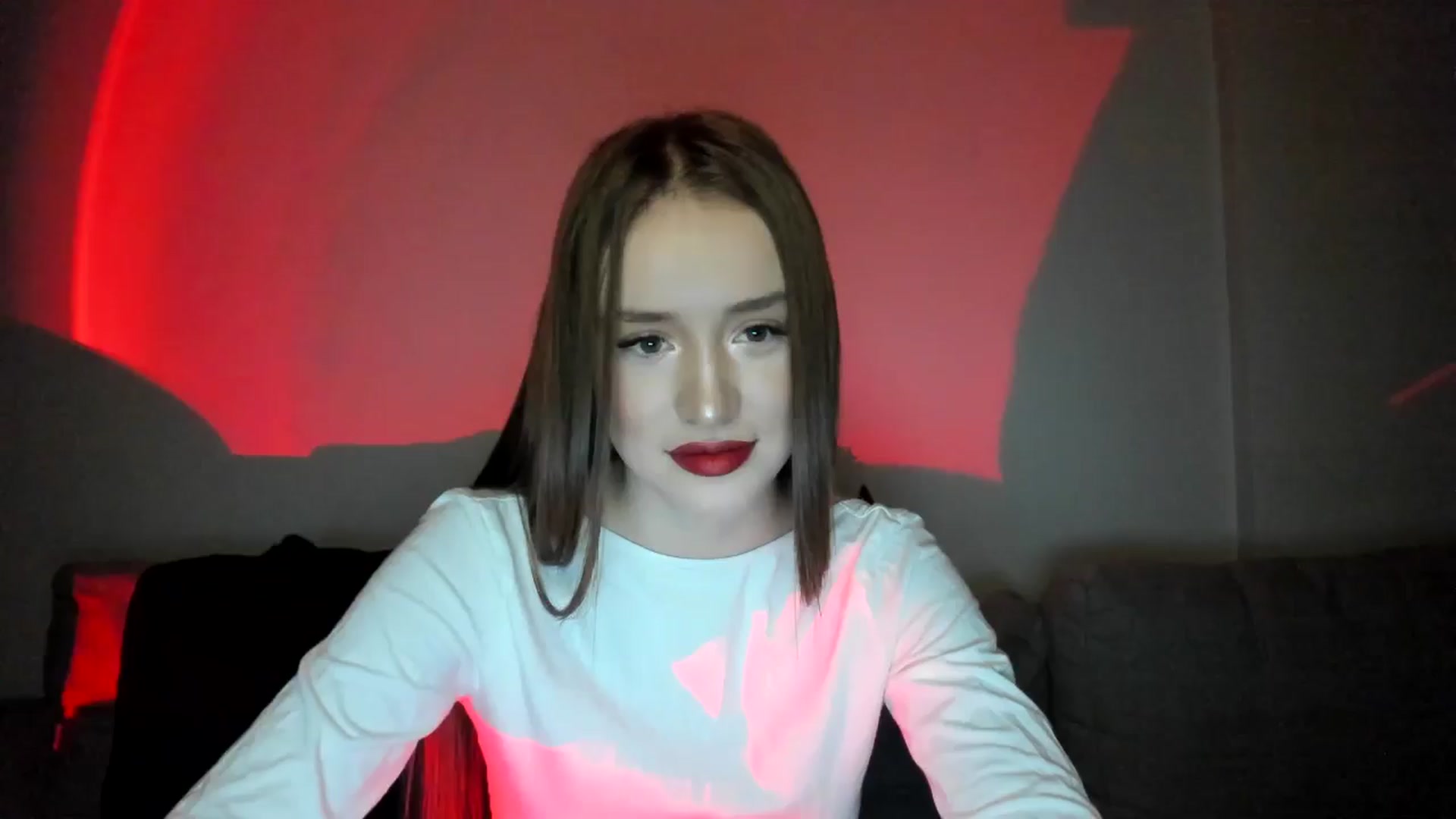 Gallery image thumbnail from IsabellRrose's myfreecams stream on, 12/25/2024, 17:16 image 17 of 20