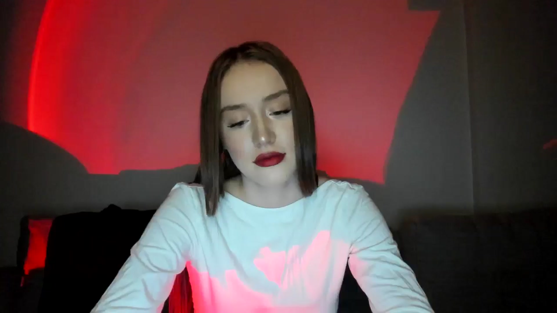 Gallery image thumbnail from IsabellRrose's myfreecams stream on, 12/25/2024, 17:16 image 10 of 20