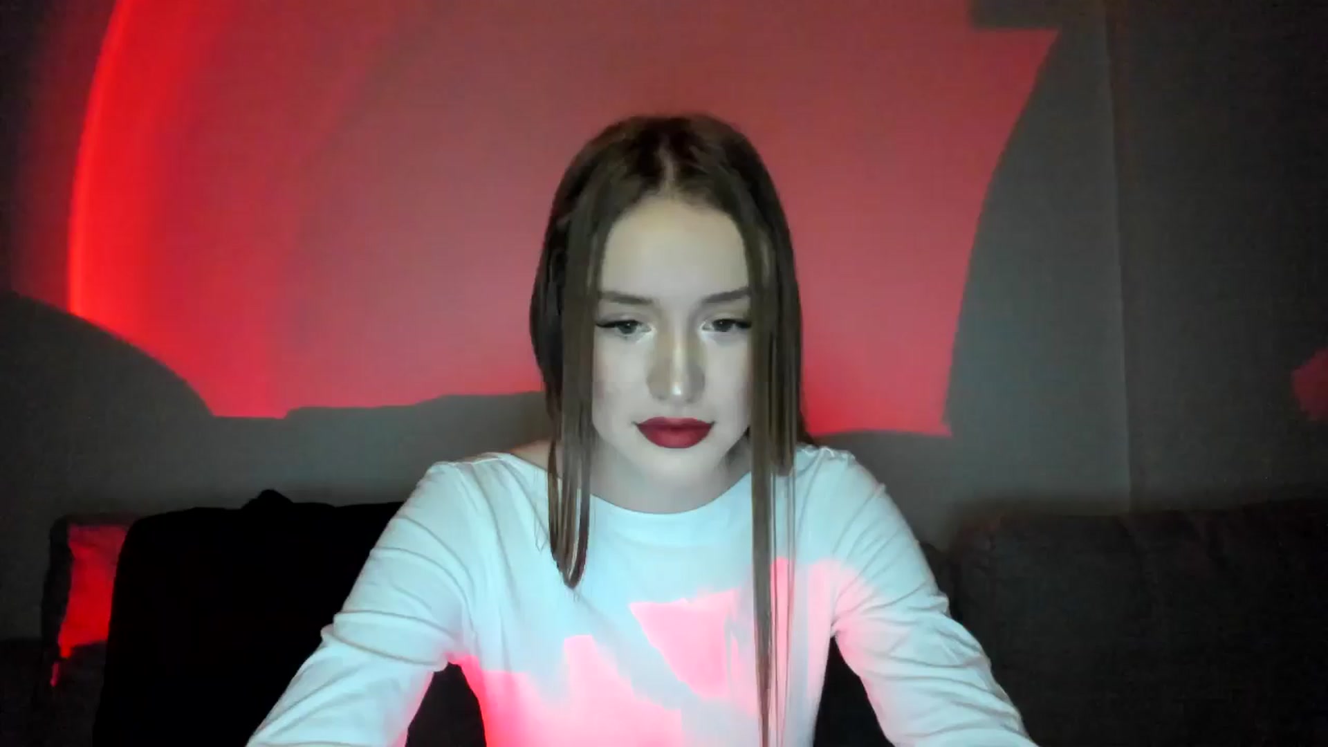 Gallery image thumbnail from IsabellRrose's myfreecams stream on, 12/25/2024, 18:39 image 12 of 20