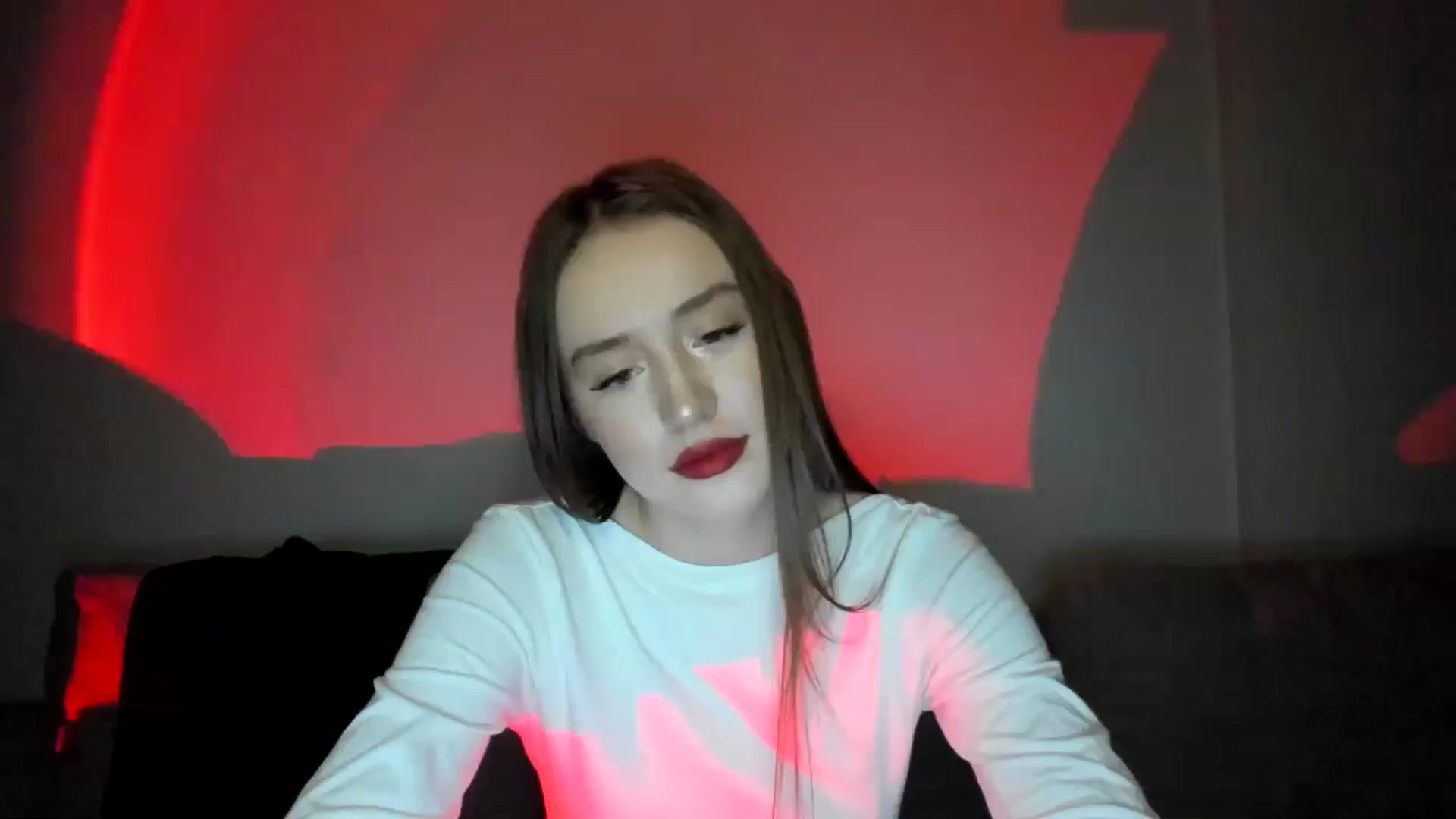 Gallery image thumbnail from IsabellRrose's myfreecams stream on, 12/25/2024, 18:39 image 16 of 20