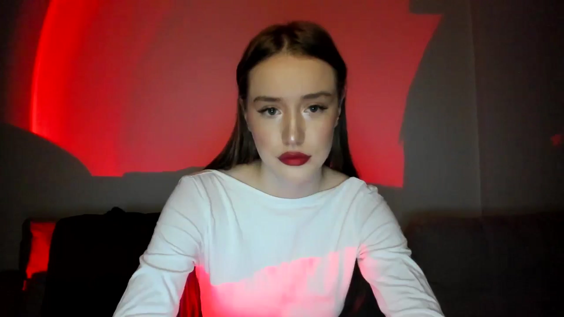 Gallery image thumbnail from IsabellRrose's myfreecams stream on, 12/25/2024, 19:16 image 12 of 20