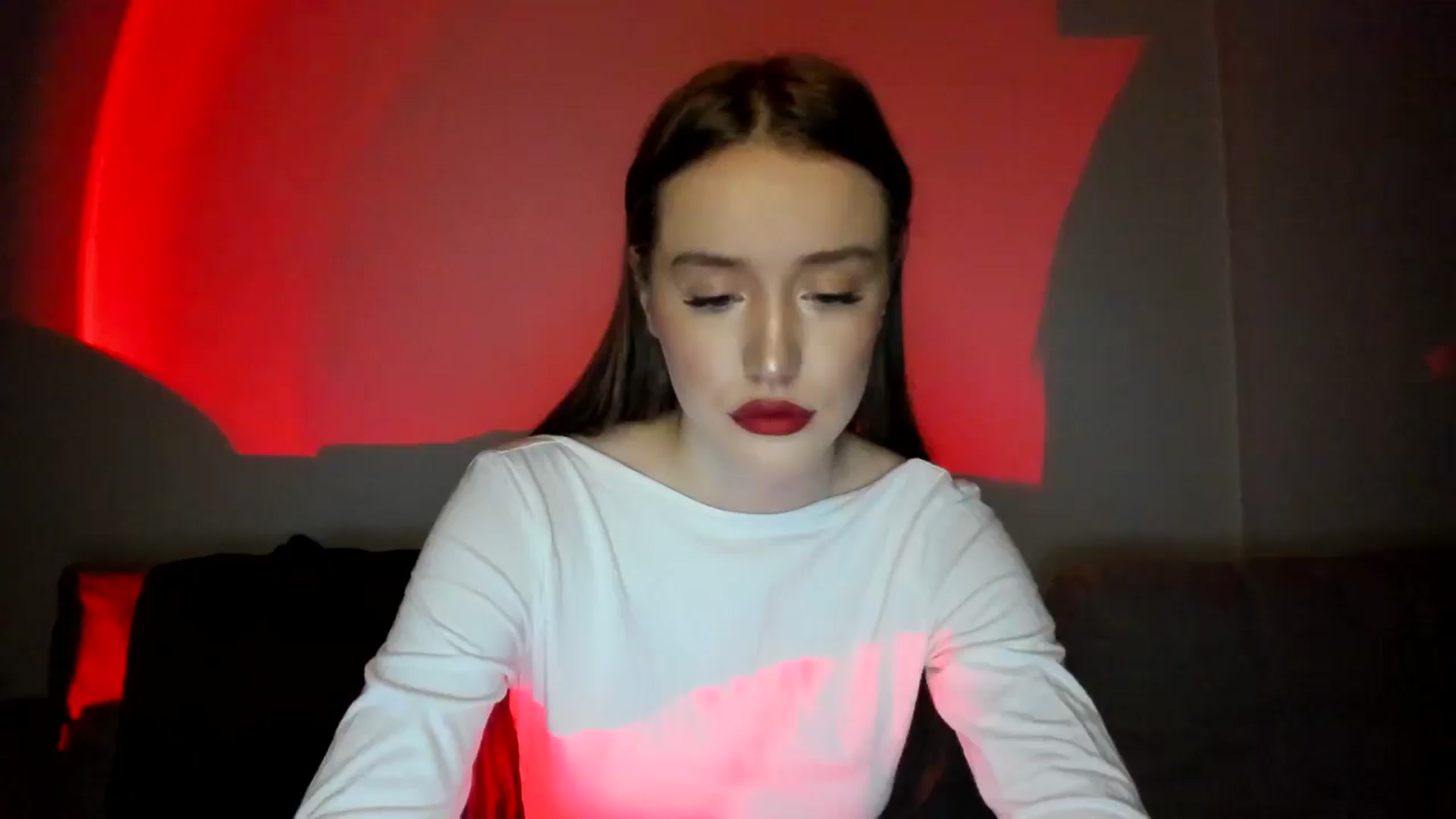 Gallery image thumbnail from IsabellRrose's myfreecams stream on, 12/25/2024, 19:16 image 11 of 20