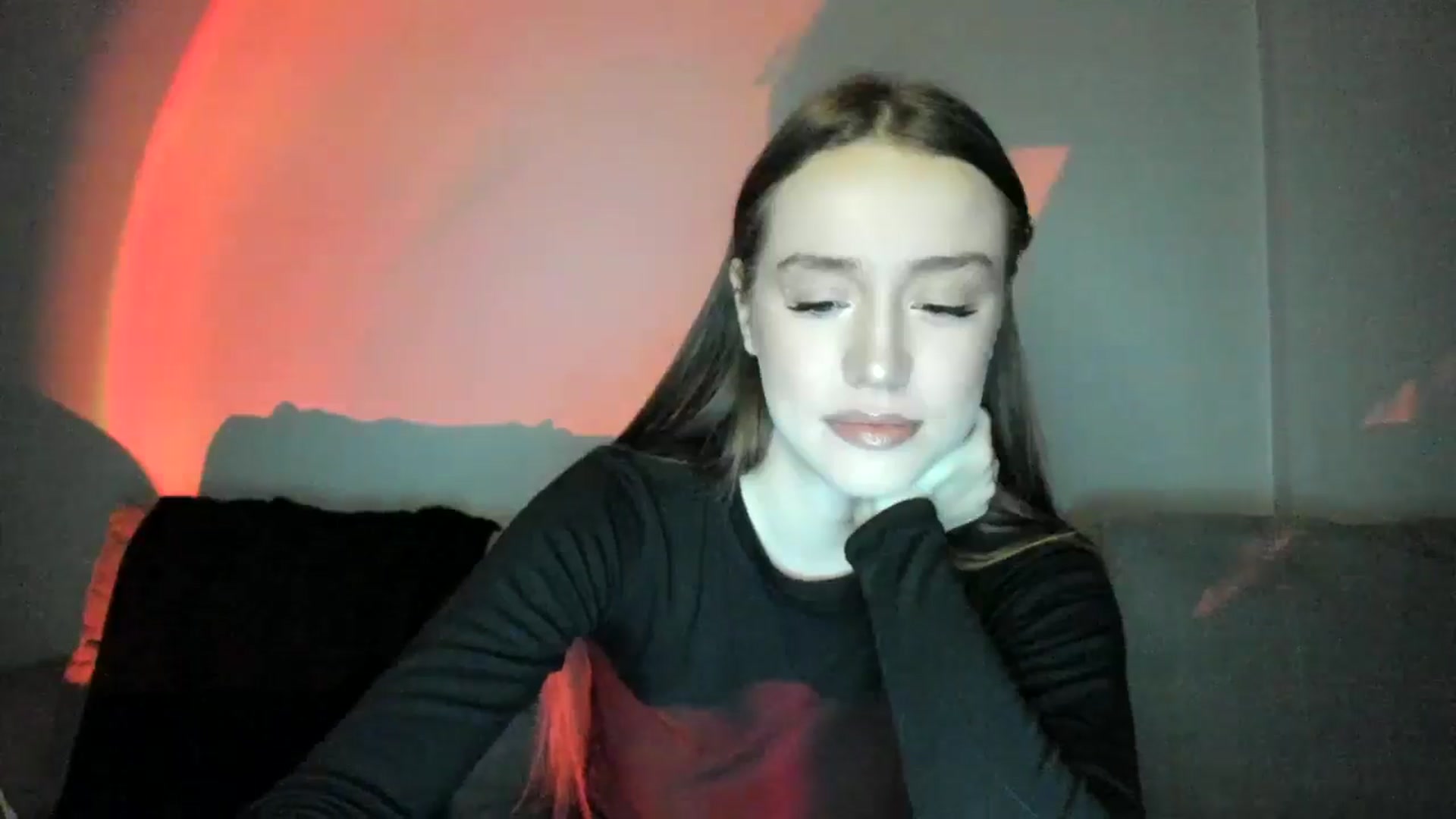 Gallery image thumbnail from IsabellRrose's myfreecams stream on, 12/26/2024, 17:25 image 3 of 20