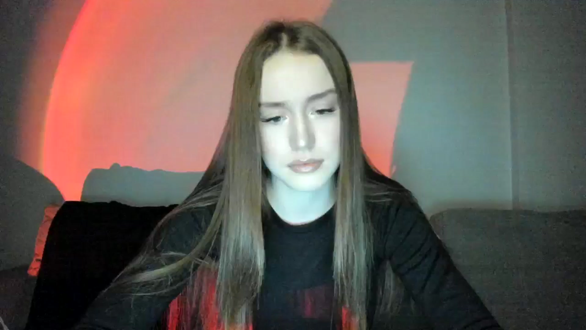 Gallery image thumbnail from IsabellRrose's myfreecams stream on, 12/26/2024, 18:03 image 6 of 20