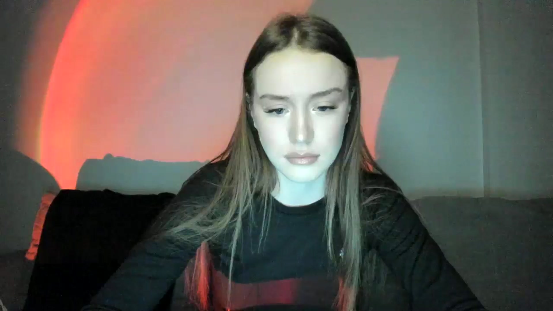 Gallery image thumbnail from IsabellRrose's myfreecams stream on, 12/26/2024, 18:03 image 2 of 20
