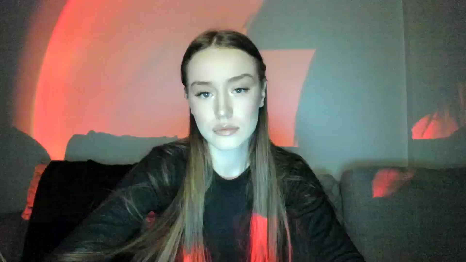 Gallery image thumbnail from IsabellRrose's myfreecams stream on, 12/26/2024, 18:56 image 2 of 20