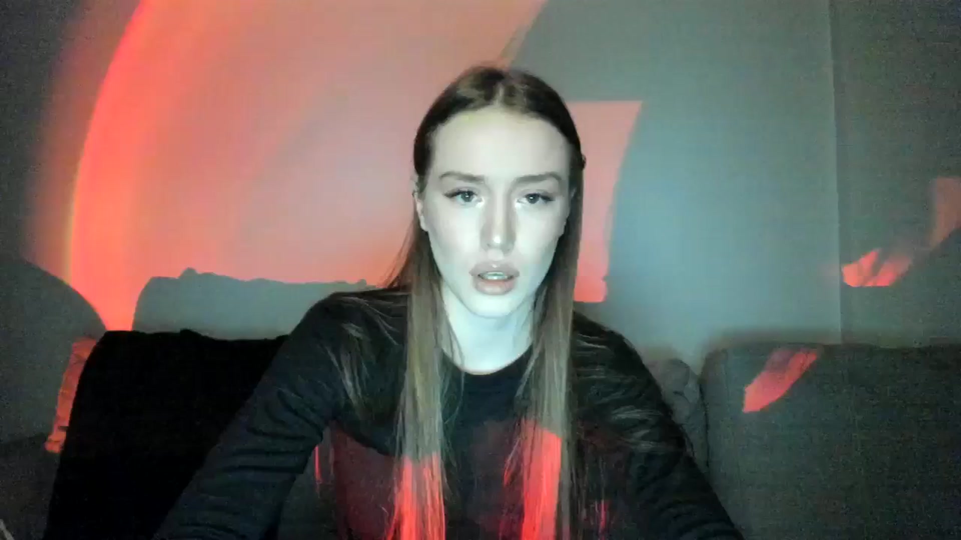 Gallery image thumbnail from IsabellRrose's myfreecams stream on, 12/26/2024, 18:56 image 10 of 20