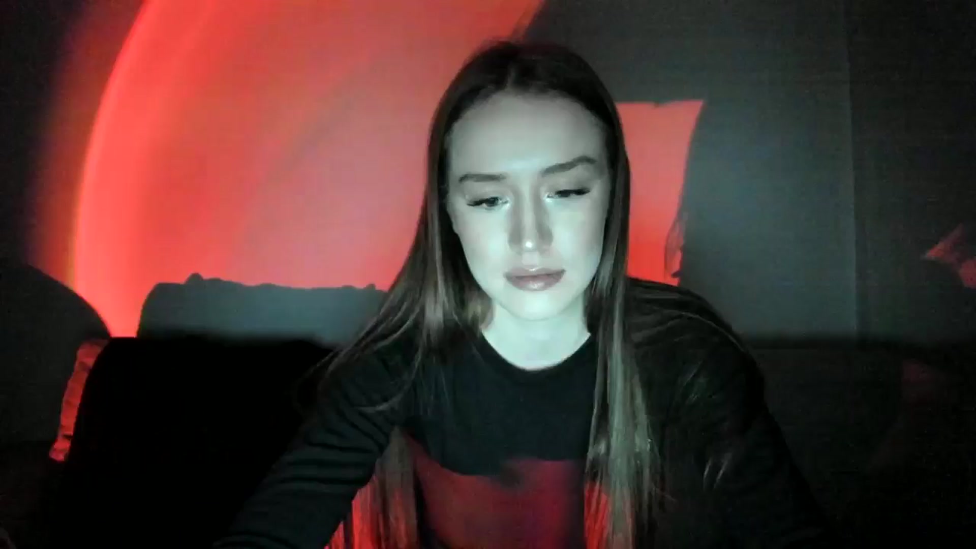 Gallery image thumbnail from IsabellRrose's myfreecams stream on, 12/26/2024, 18:56 image 18 of 20