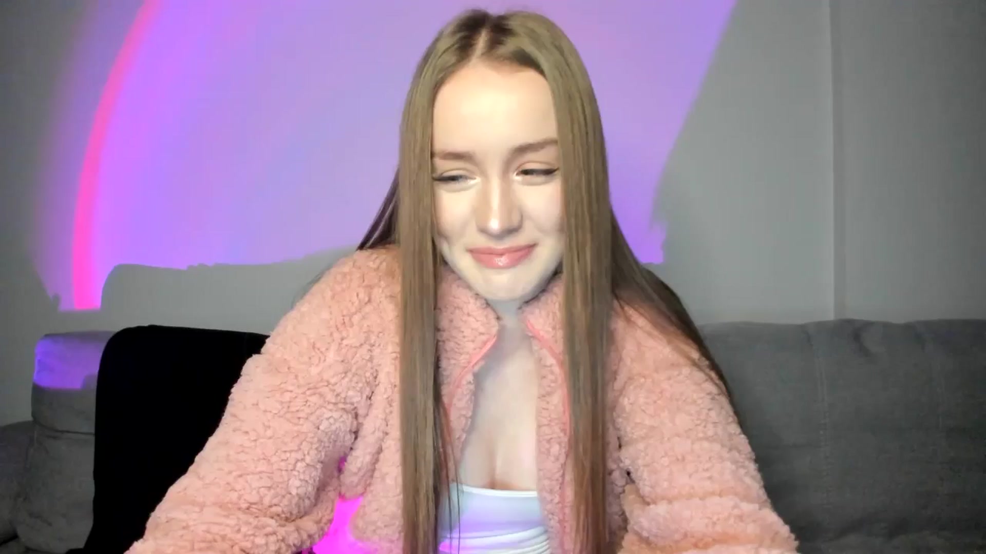 Gallery image thumbnail from IsabellRrose's myfreecams stream on, 12/27/2024, 16:49 image 11 of 20