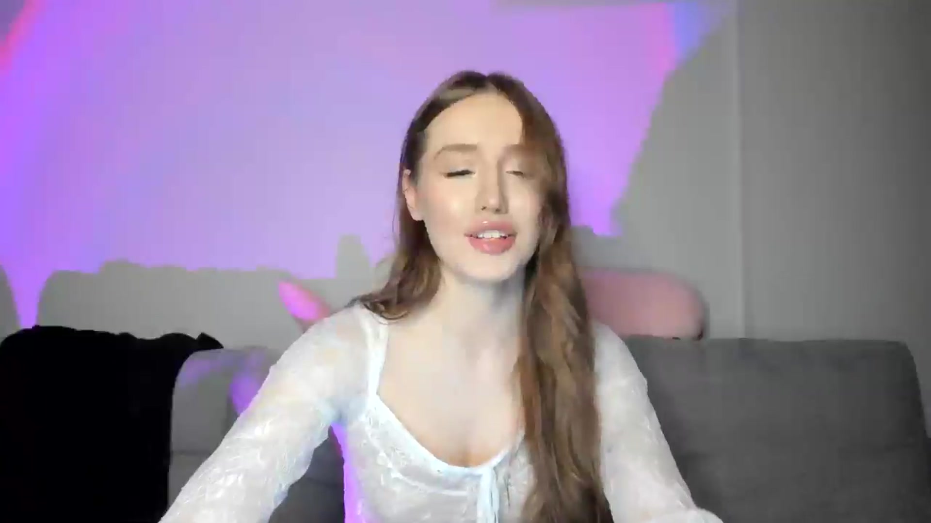 Gallery image thumbnail from IsabellRrose's myfreecams stream on, 12/29/2024, 17:36 image 20 of 20