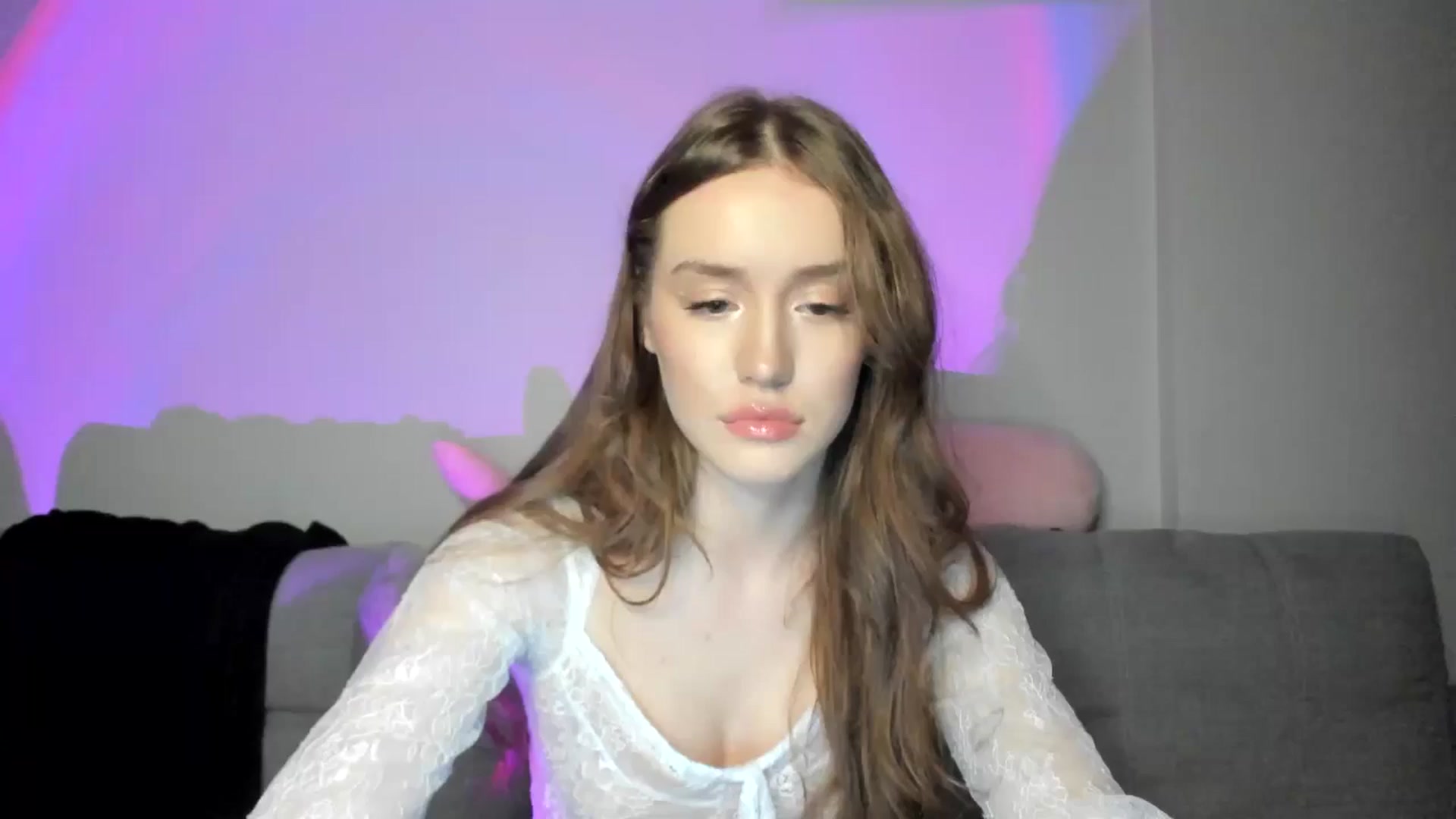 Gallery image thumbnail from IsabellRrose's myfreecams stream on, 12/29/2024, 18:04 image 9 of 20