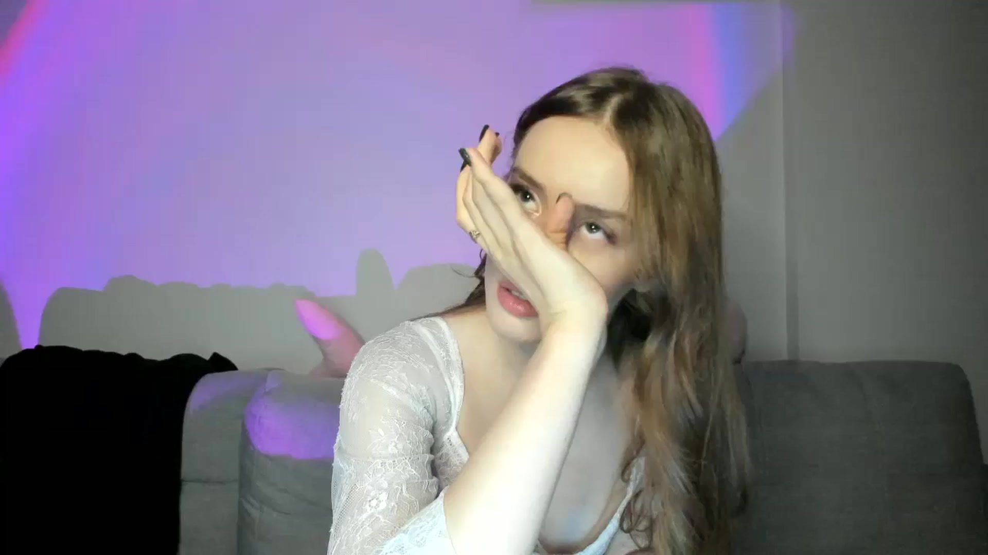 Gallery image thumbnail from IsabellRrose's myfreecams stream on, 12/29/2024, 18:36 image 1 of 20