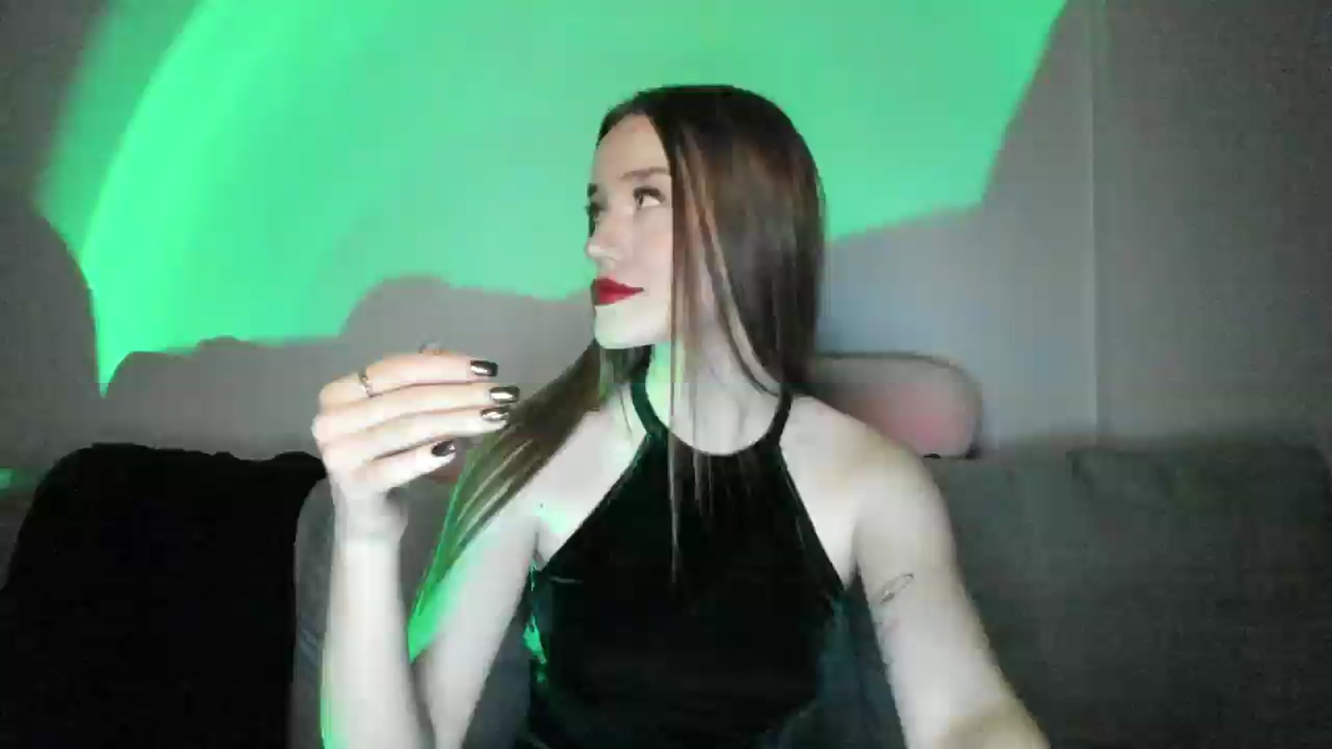 Gallery image thumbnail from IsabellRrose's myfreecams stream on, 12/30/2024, 17:06 image 10 of 20