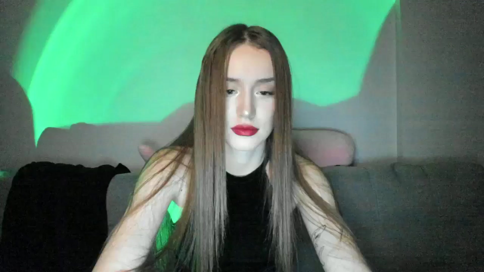 Gallery image thumbnail from IsabellRrose's myfreecams stream on, 12/30/2024, 17:52 image 2 of 20