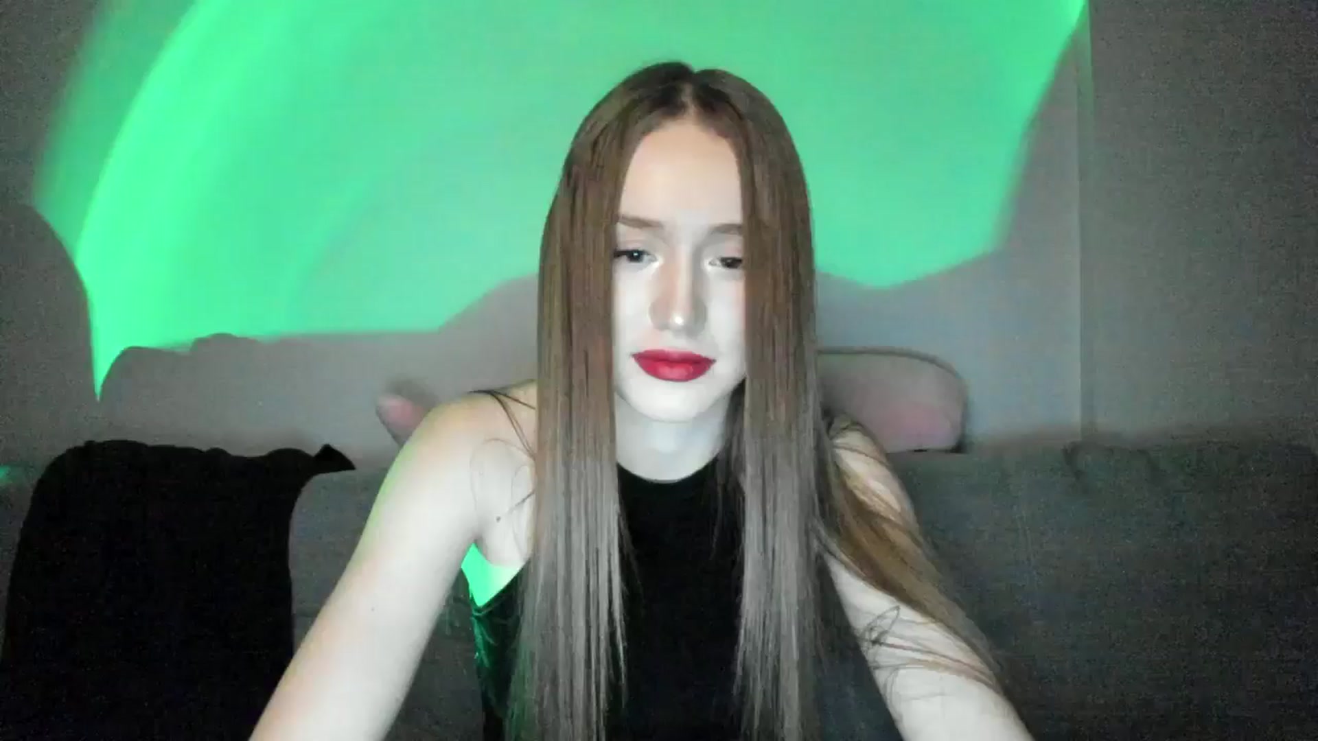 Gallery image thumbnail from IsabellRrose's myfreecams stream on, 12/30/2024, 17:52 image 16 of 20