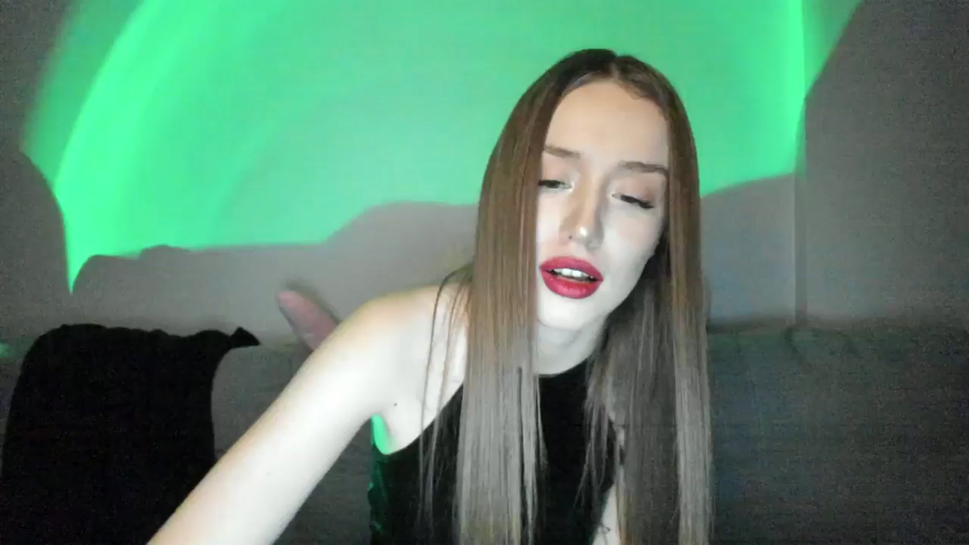 Gallery image thumbnail from IsabellRrose's myfreecams stream on, 12/30/2024, 18:47 image 1 of 20