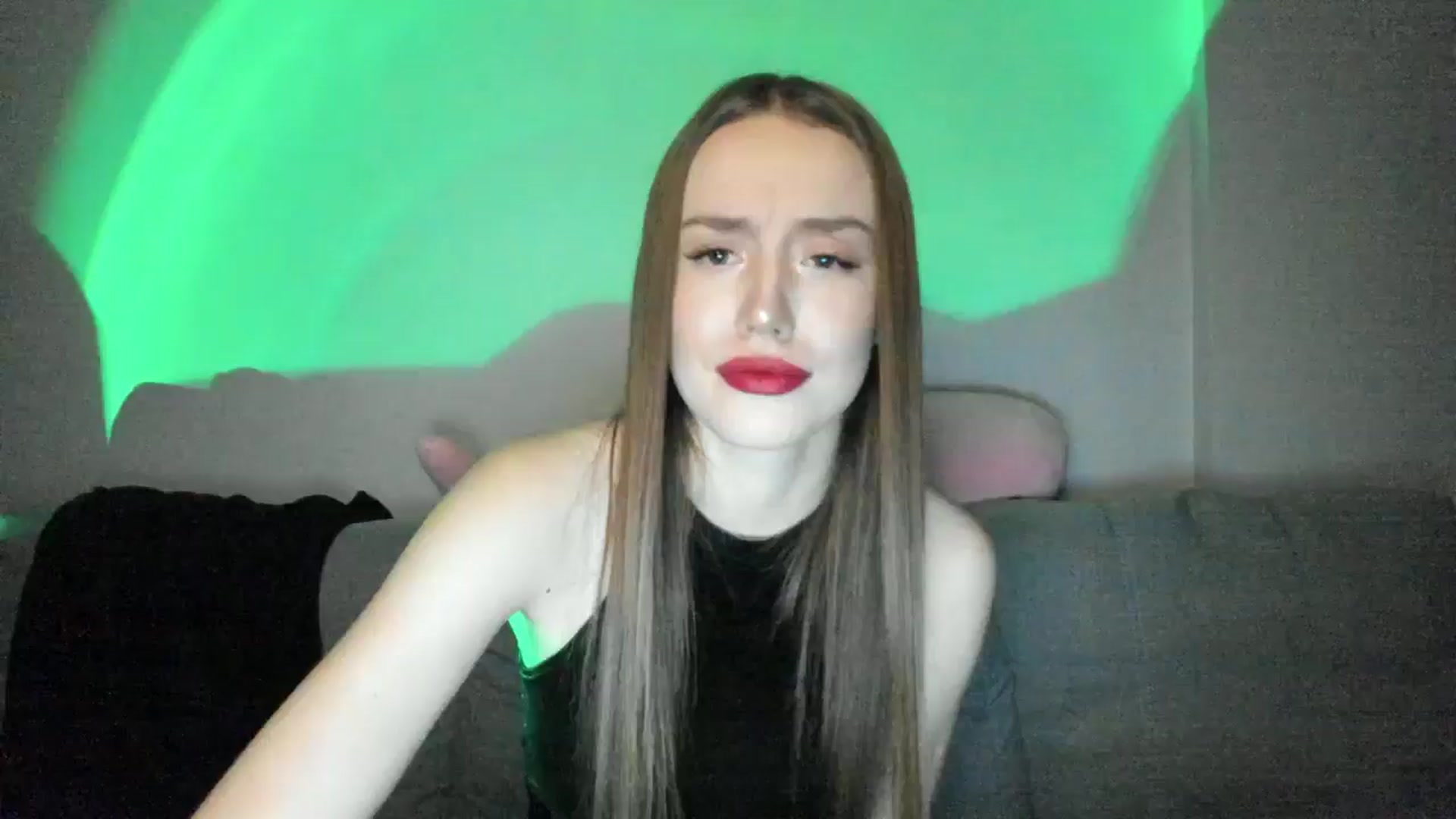 Gallery image thumbnail from IsabellRrose's myfreecams stream on, 12/30/2024, 18:47 image 12 of 20