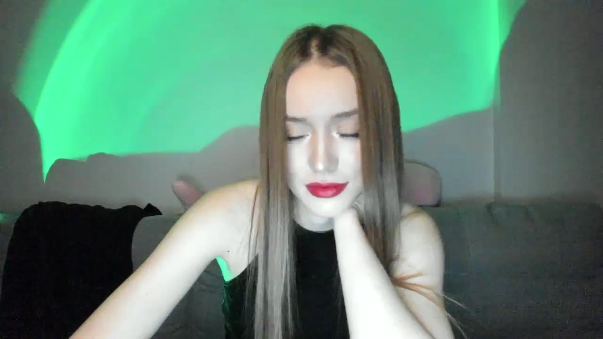 Gallery image thumbnail from IsabellRrose's myfreecams stream on, 12/30/2024, 18:47 image 6 of 20