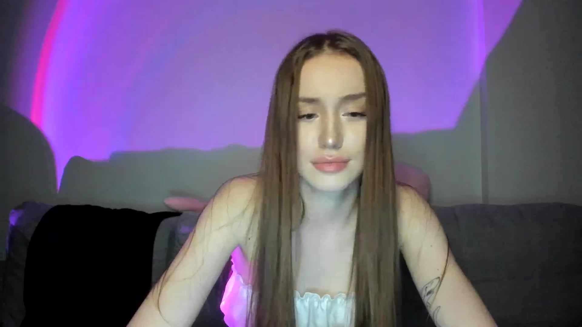 Gallery image thumbnail from IsabellRrose's myfreecams stream on, 01/03/2025, 18:03 image 10 of 20