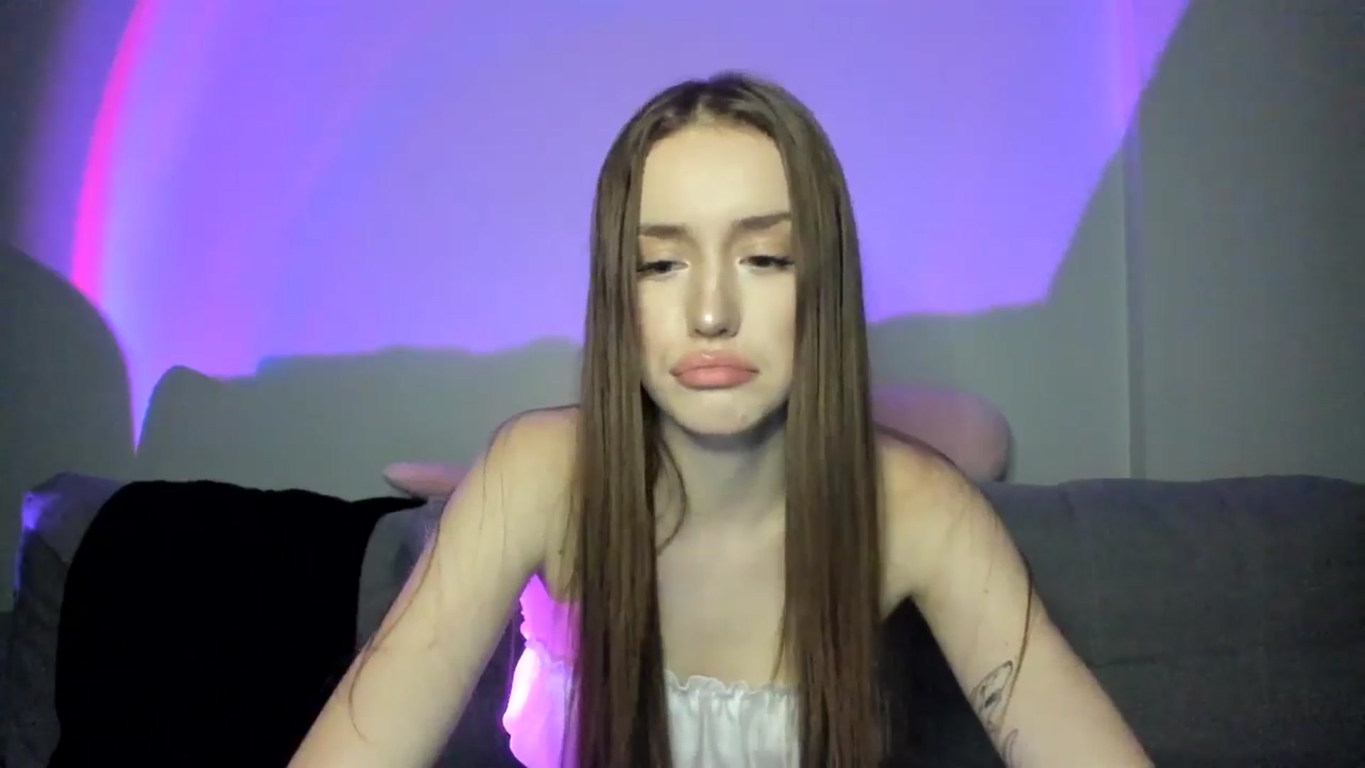 Gallery image thumbnail from IsabellRrose's myfreecams stream on, 01/03/2025, 18:03 image 11 of 20