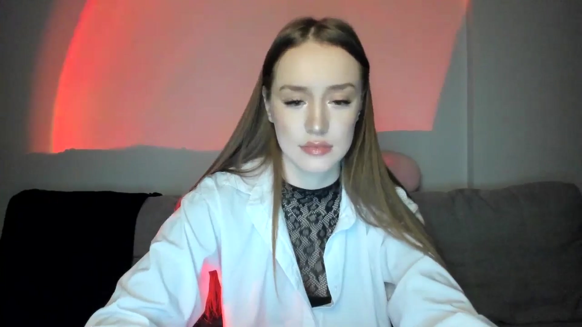 Gallery image thumbnail from IsabellRrose's myfreecams stream on, 01/05/2025, 17:43 image 4 of 20