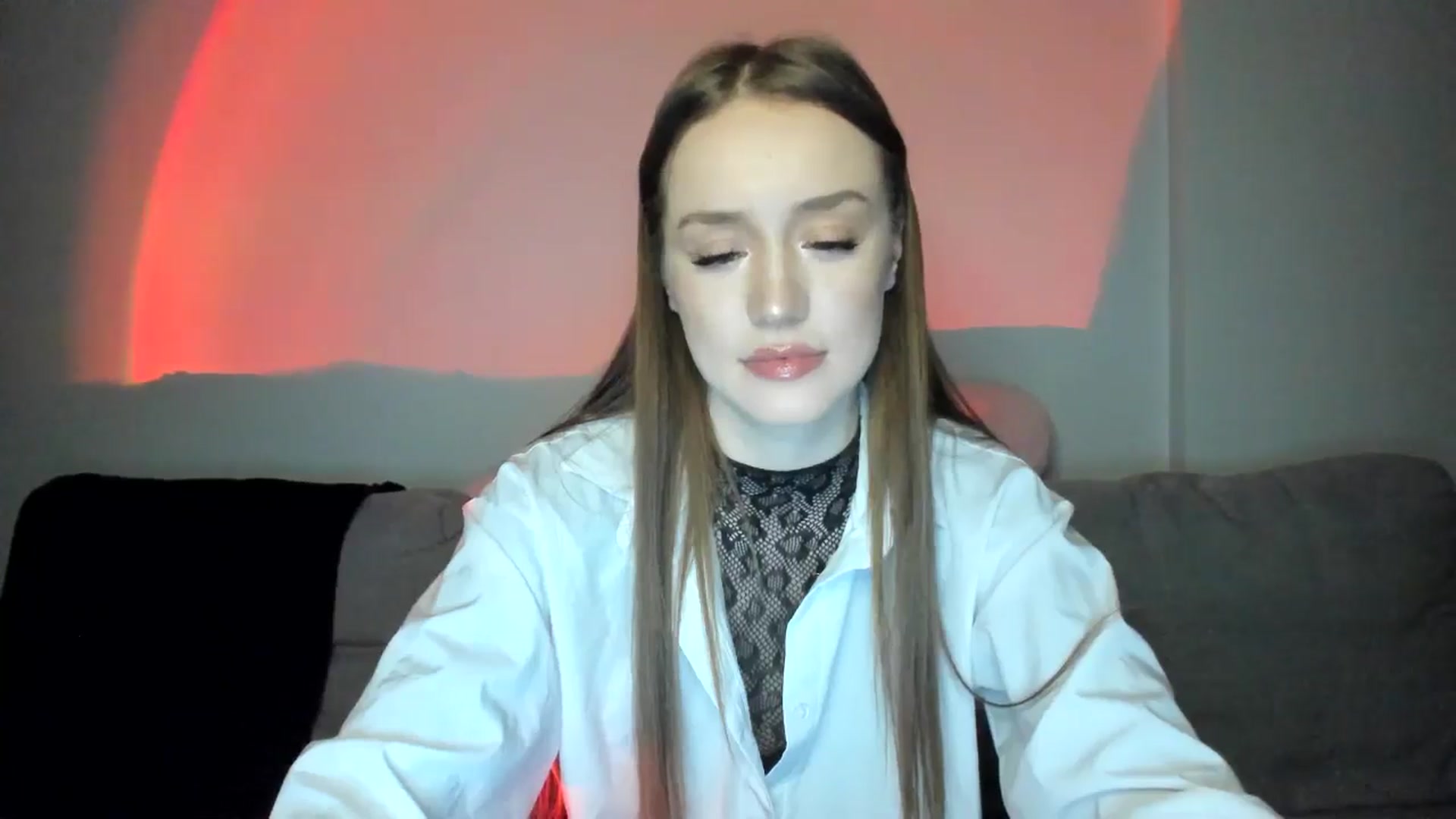 Gallery image thumbnail from IsabellRrose's myfreecams stream on, 01/05/2025, 17:43 image 6 of 20
