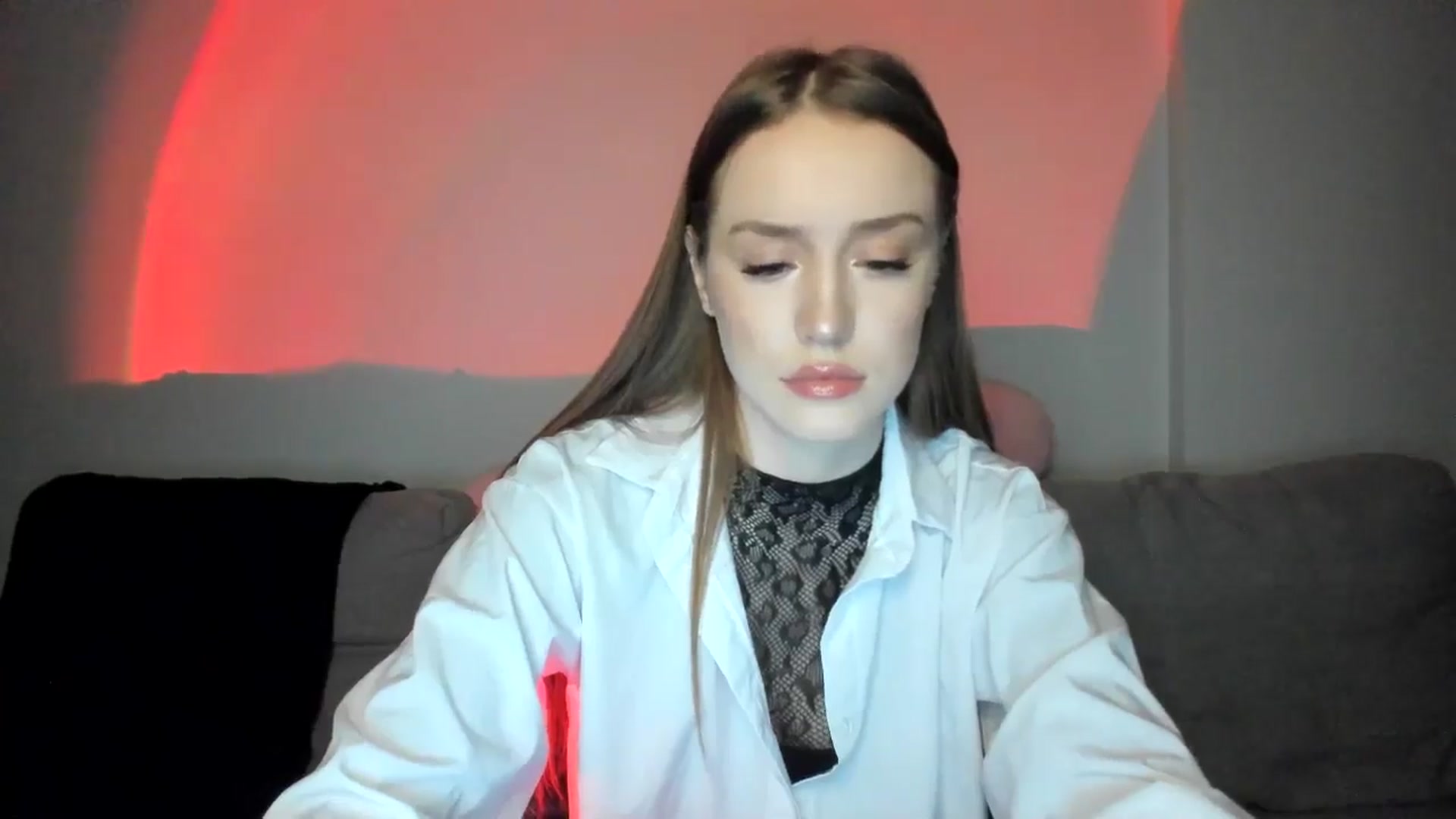Gallery image thumbnail from IsabellRrose's myfreecams stream on, 01/05/2025, 17:43 image 3 of 20