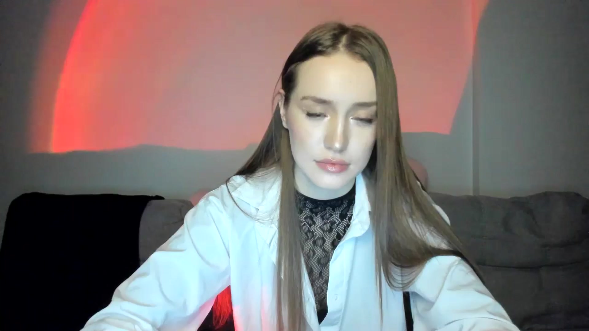 Gallery image thumbnail from IsabellRrose's myfreecams stream on, 01/05/2025, 19:07 image 14 of 20