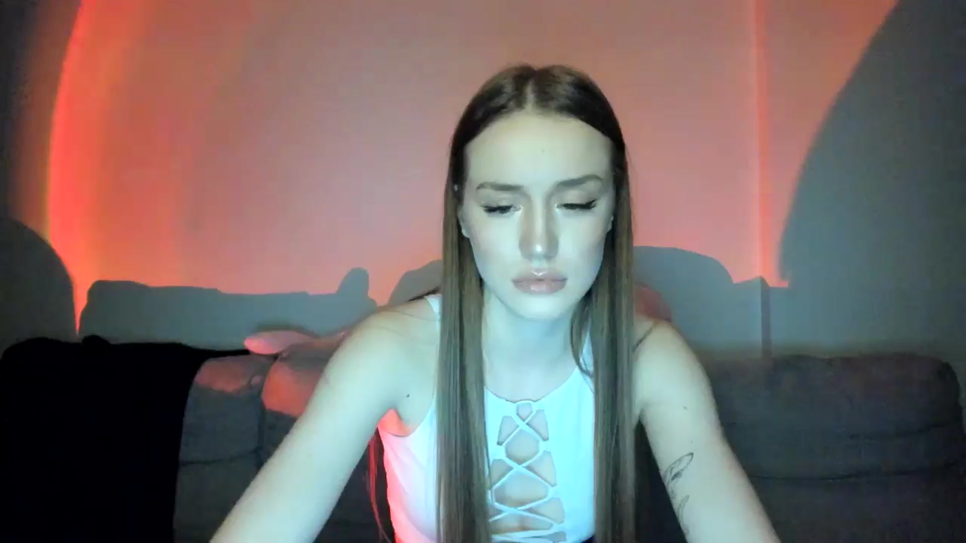 Gallery image thumbnail from IsabellRrose's myfreecams stream on, 01/08/2025, 18:32 image 2 of 20