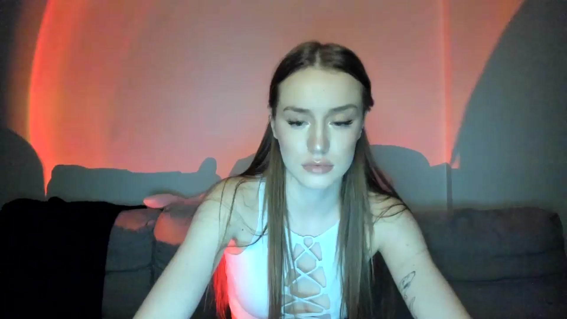 Gallery image thumbnail from IsabellRrose's myfreecams stream on, 01/08/2025, 18:32 image 10 of 20