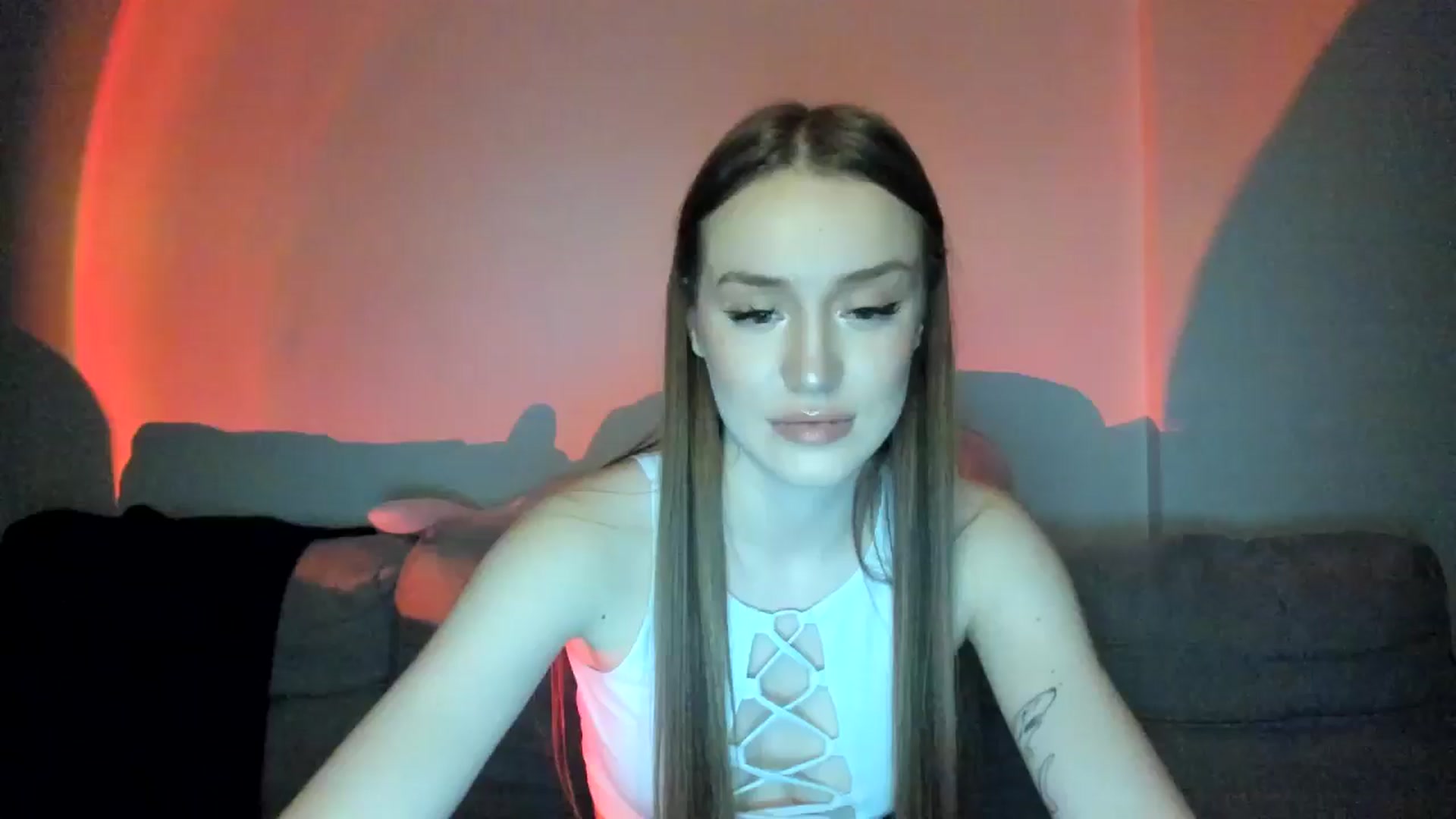 Gallery image thumbnail from IsabellRrose's myfreecams stream on, 01/08/2025, 18:32 image 6 of 20