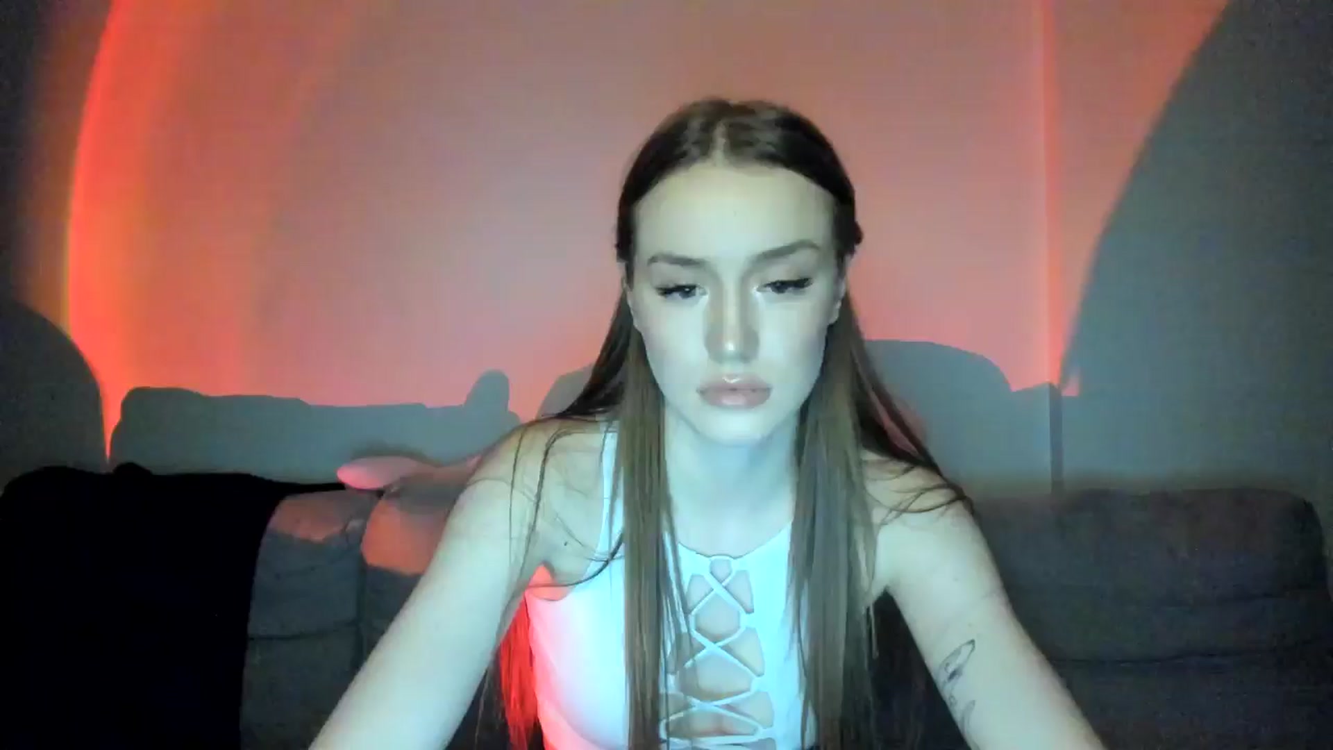 Gallery image thumbnail from IsabellRrose's myfreecams stream on, 01/08/2025, 18:32 image 11 of 20