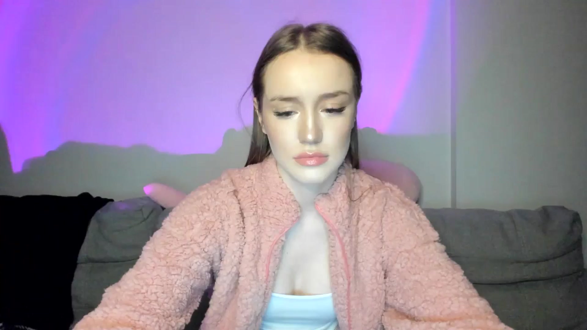 Gallery image thumbnail from IsabellRrose's myfreecams stream on, 01/09/2025, 17:08 image 8 of 20