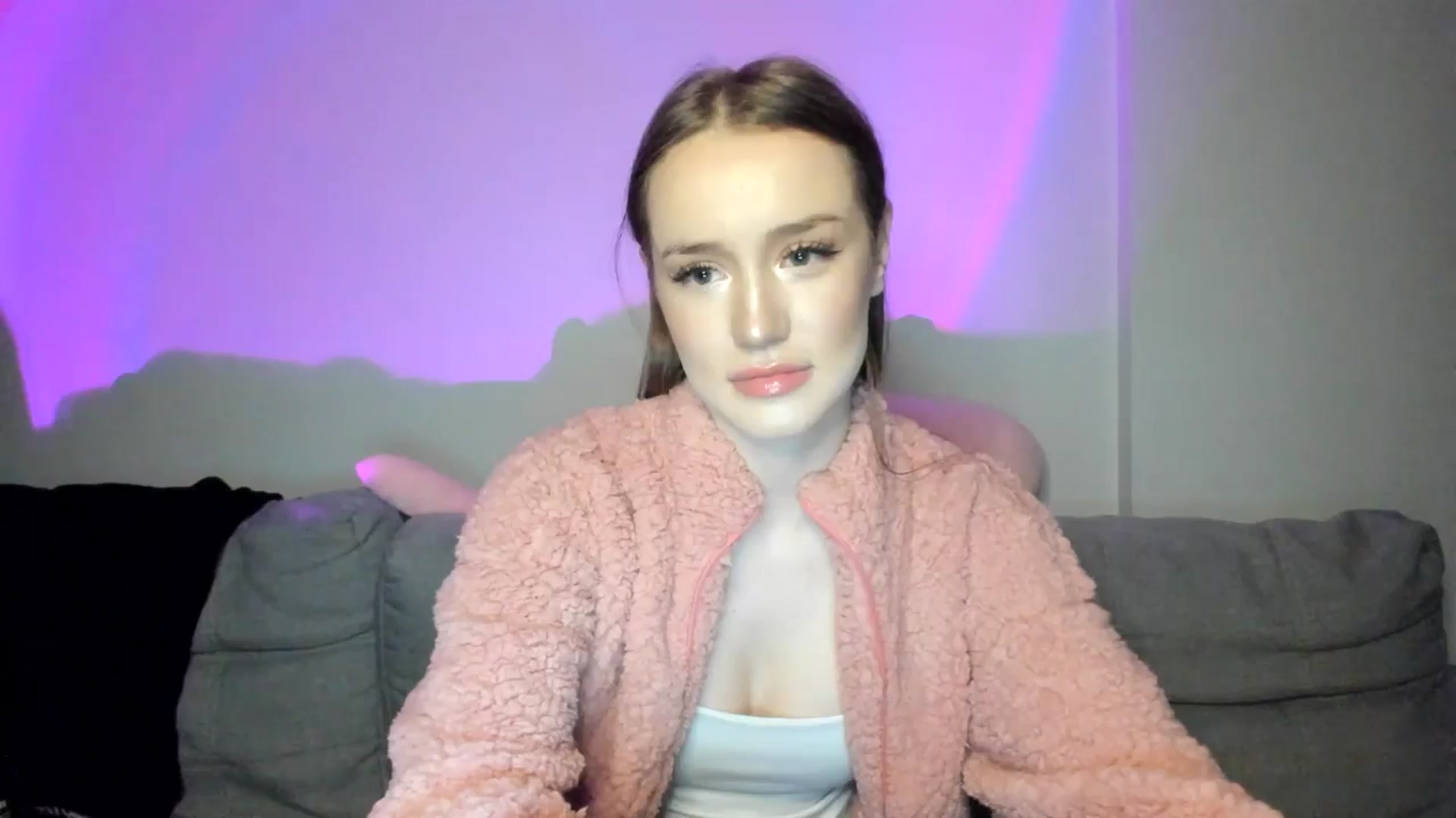 Gallery image thumbnail from IsabellRrose's myfreecams stream on, 01/09/2025, 17:08 image 2 of 20