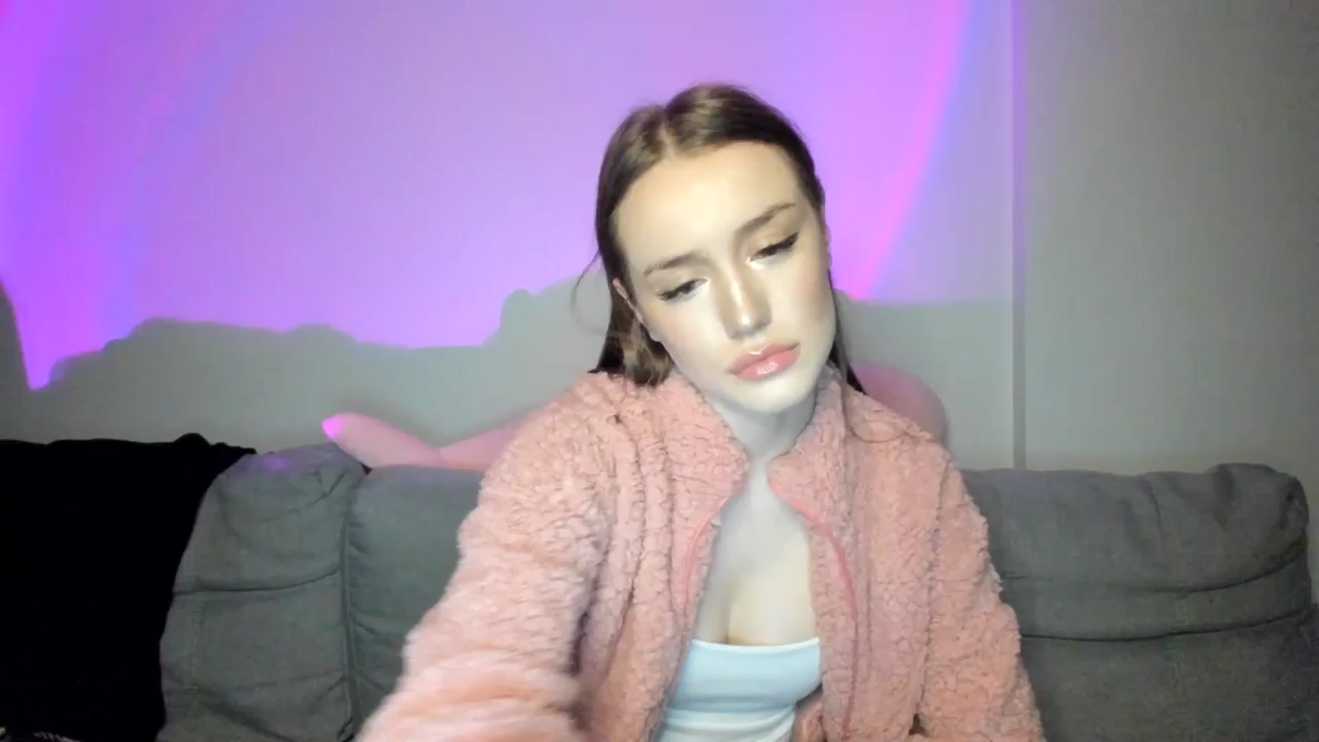 Gallery image thumbnail from IsabellRrose's myfreecams stream on, 01/09/2025, 17:08 image 20 of 20