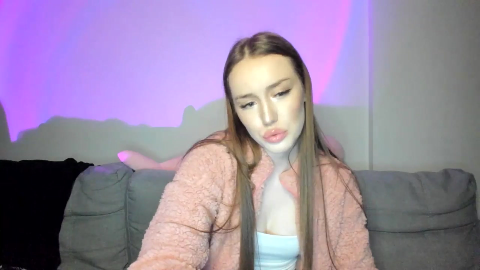 Gallery image thumbnail from IsabellRrose's myfreecams stream on, 01/09/2025, 18:33 image 19 of 20