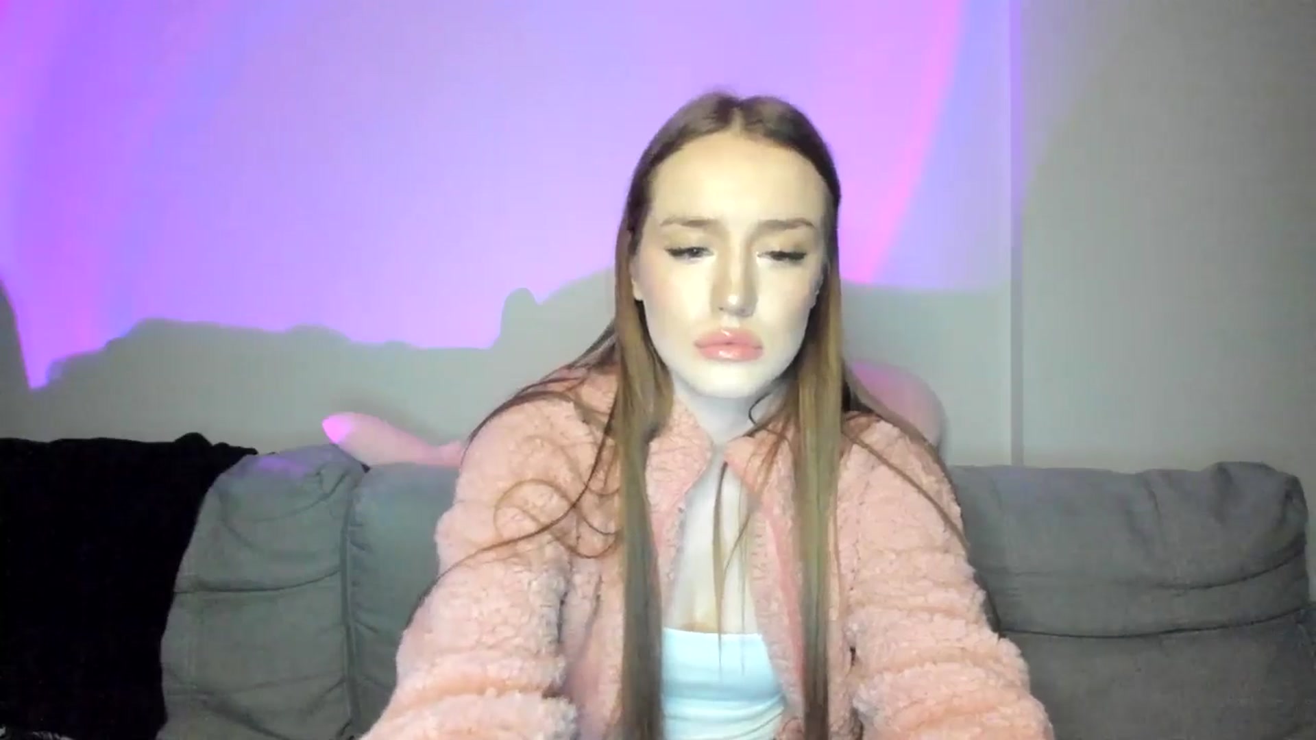Gallery image thumbnail from IsabellRrose's myfreecams stream on, 01/09/2025, 18:33 image 17 of 20