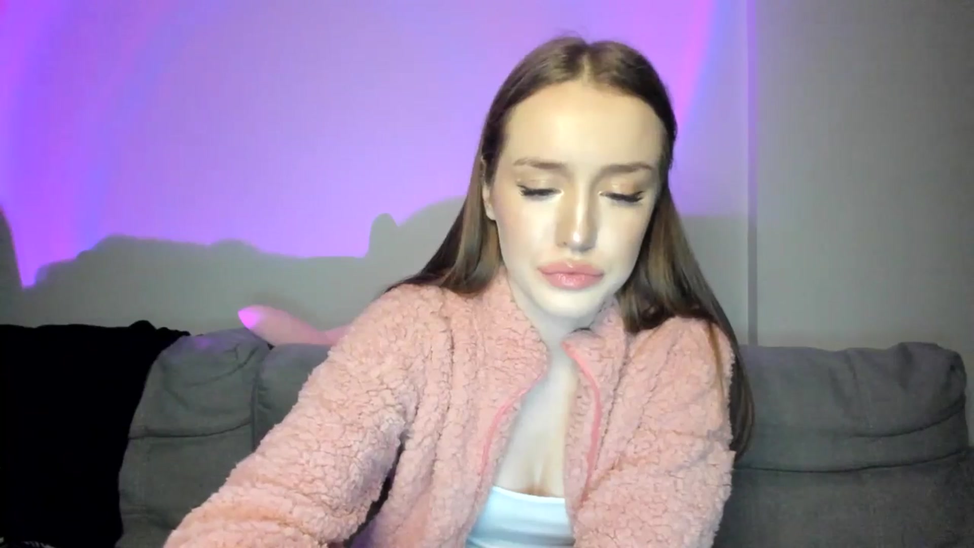 Gallery image thumbnail from IsabellRrose's myfreecams stream on, 01/09/2025, 18:33 image 11 of 20