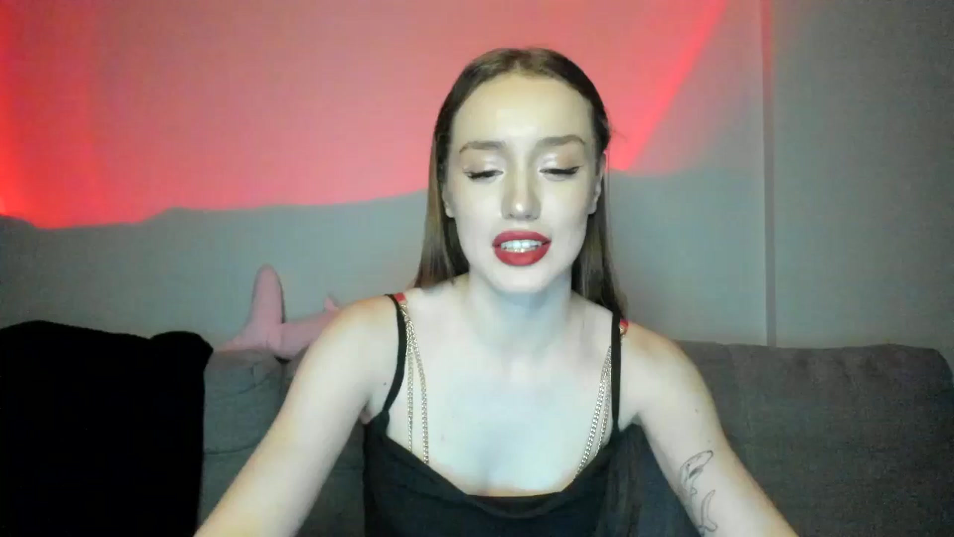 Gallery image thumbnail from IsabellRrose's myfreecams stream on, 01/11/2025, 20:32 image 13 of 20
