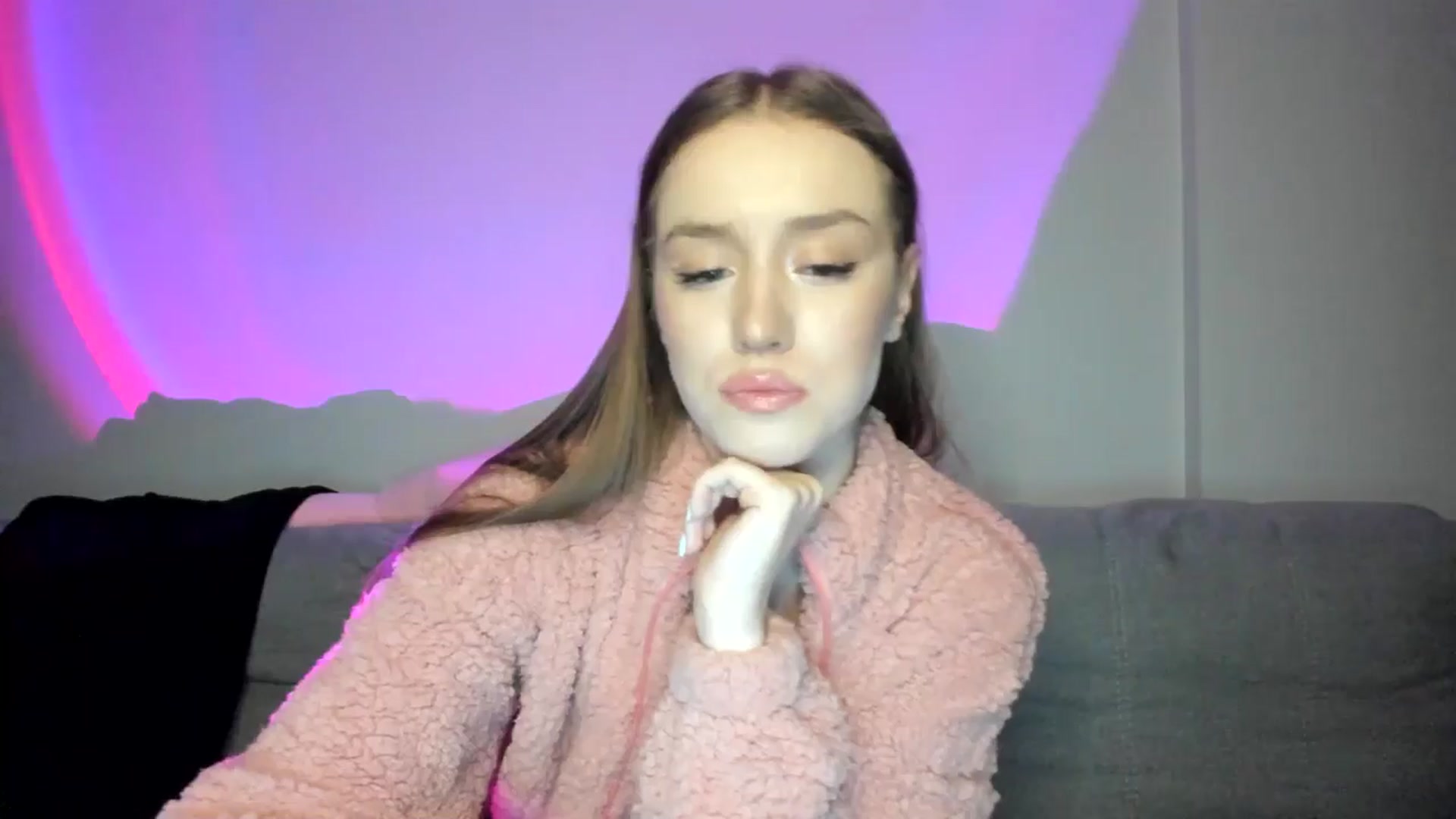 Gallery image thumbnail from IsabellRrose's myfreecams stream on, 01/13/2025, 18:12 image 11 of 20