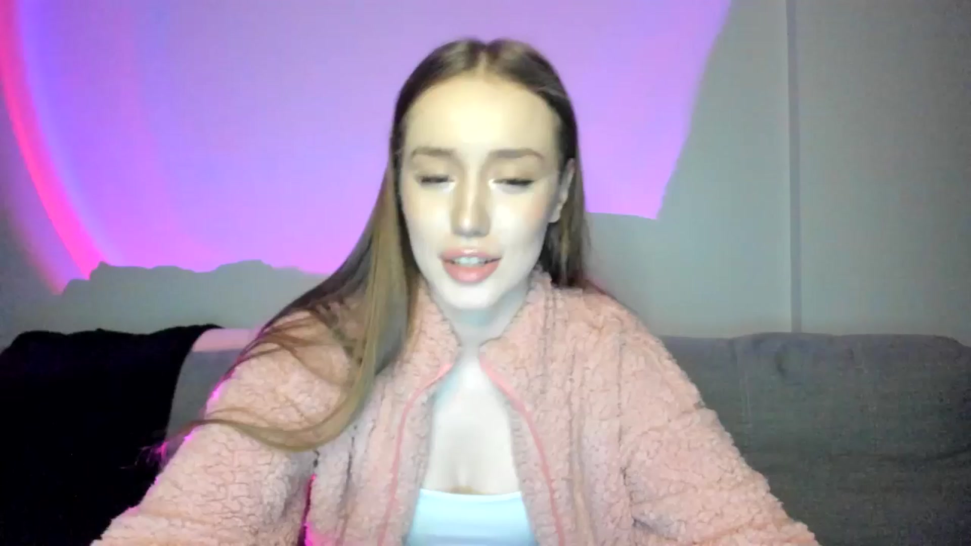Gallery image thumbnail from IsabellRrose's myfreecams stream on, 01/13/2025, 18:12 image 13 of 20