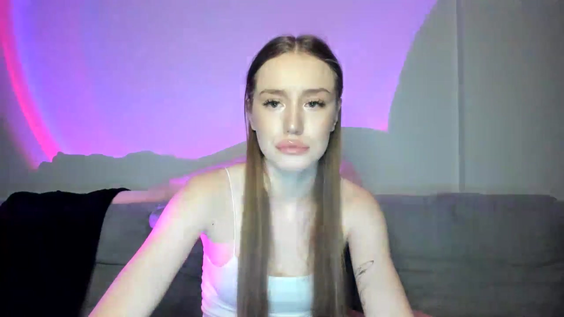 Gallery image thumbnail from IsabellRrose's myfreecams stream on, 01/13/2025, 18:24 image 4 of 20