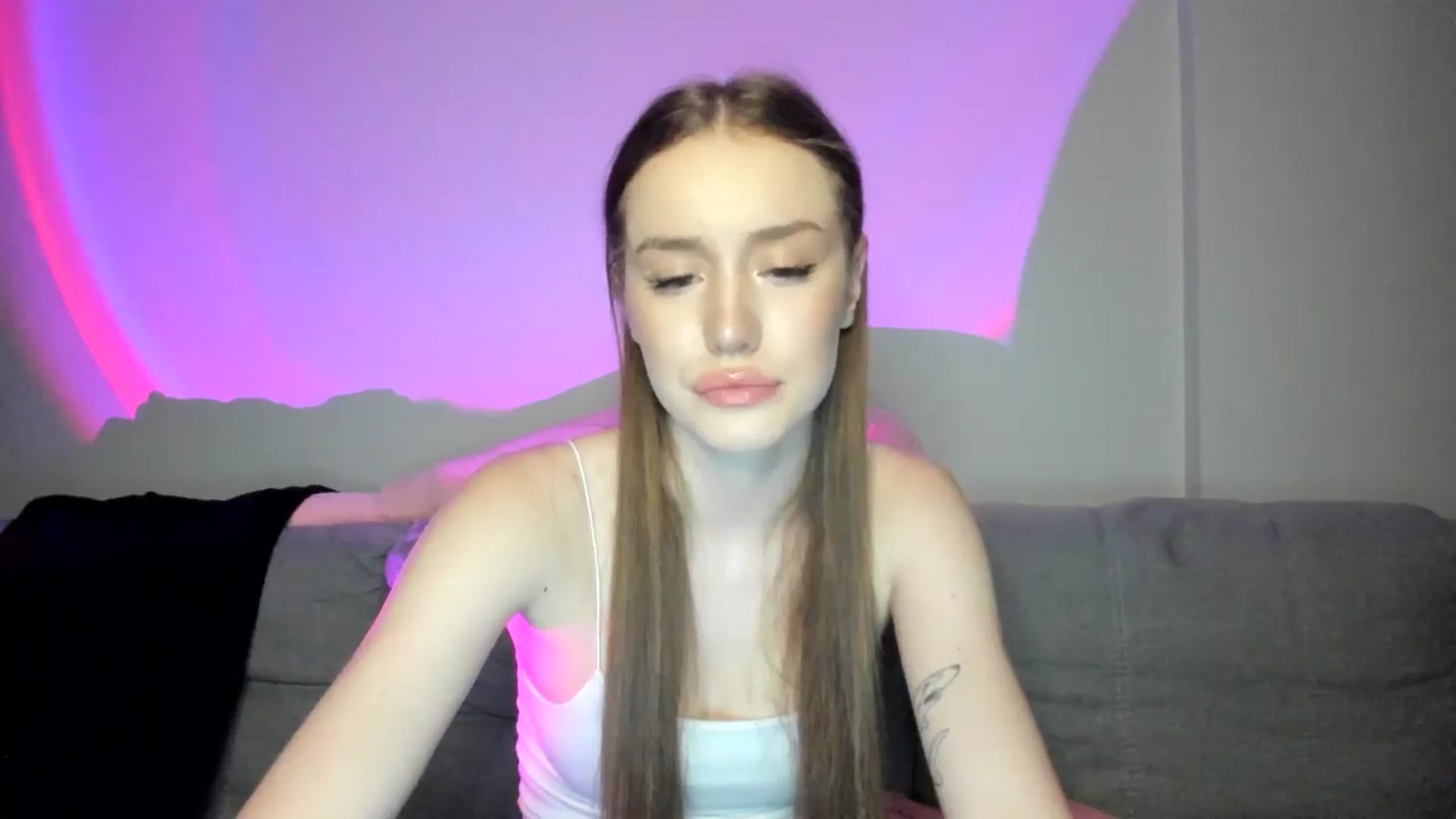 Gallery image thumbnail from IsabellRrose's myfreecams stream on, 01/13/2025, 18:24 image 3 of 20