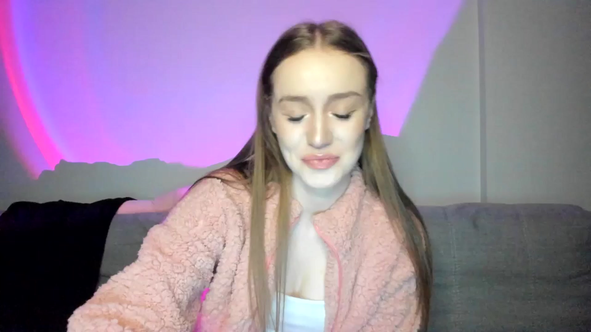 Gallery image thumbnail from IsabellRrose's myfreecams stream on, 01/13/2025, 18:24 image 13 of 20