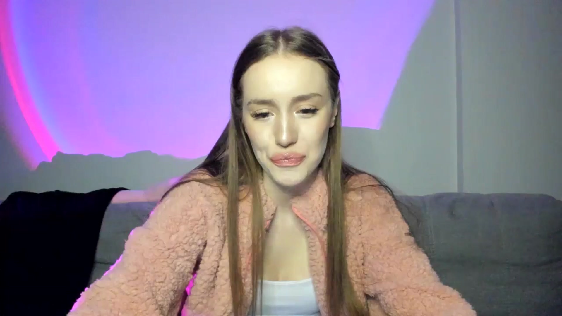 Gallery image thumbnail from IsabellRrose's myfreecams stream on, 01/13/2025, 18:24 image 15 of 20