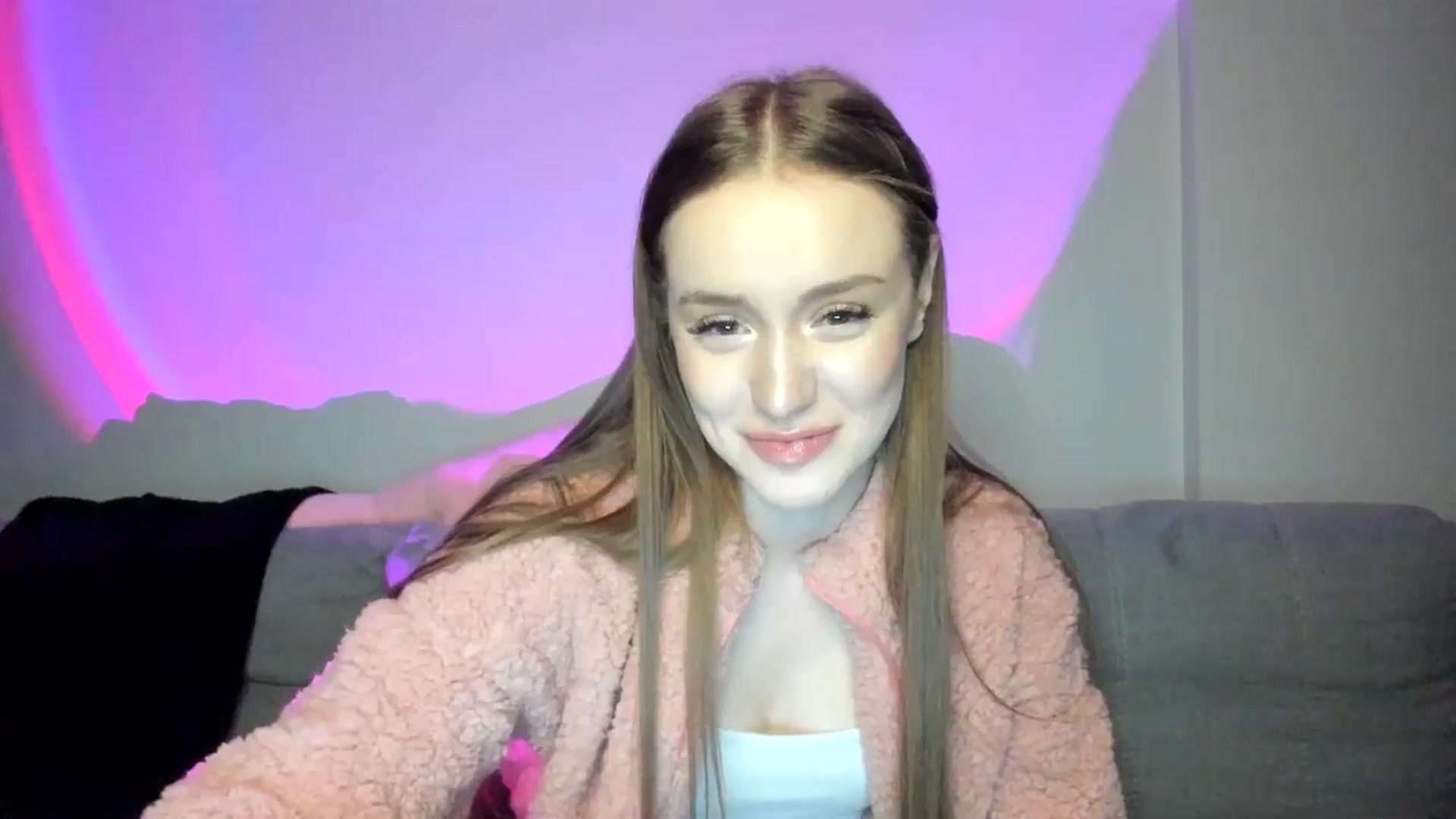 Gallery image thumbnail from IsabellRrose's myfreecams stream on, 01/13/2025, 18:47 image 4 of 20